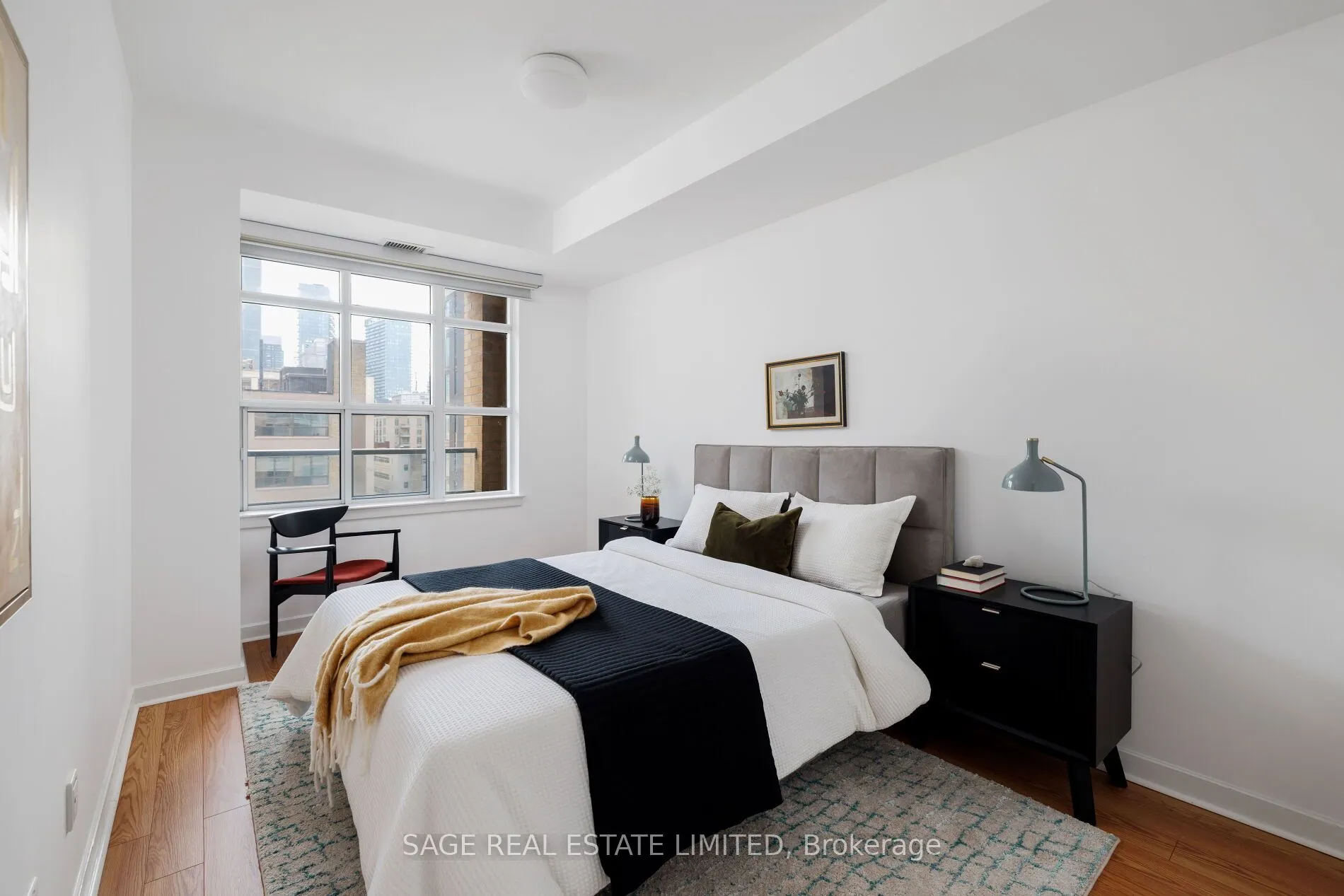 438 Richmond Street W, #816