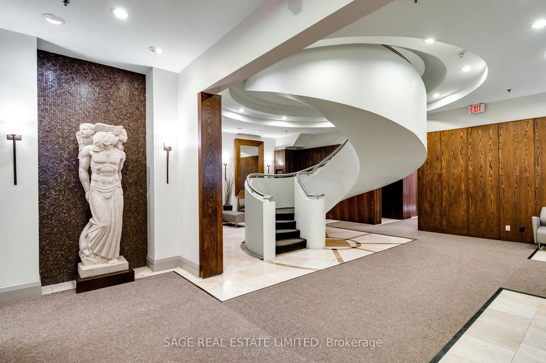438 Richmond Street W, #816