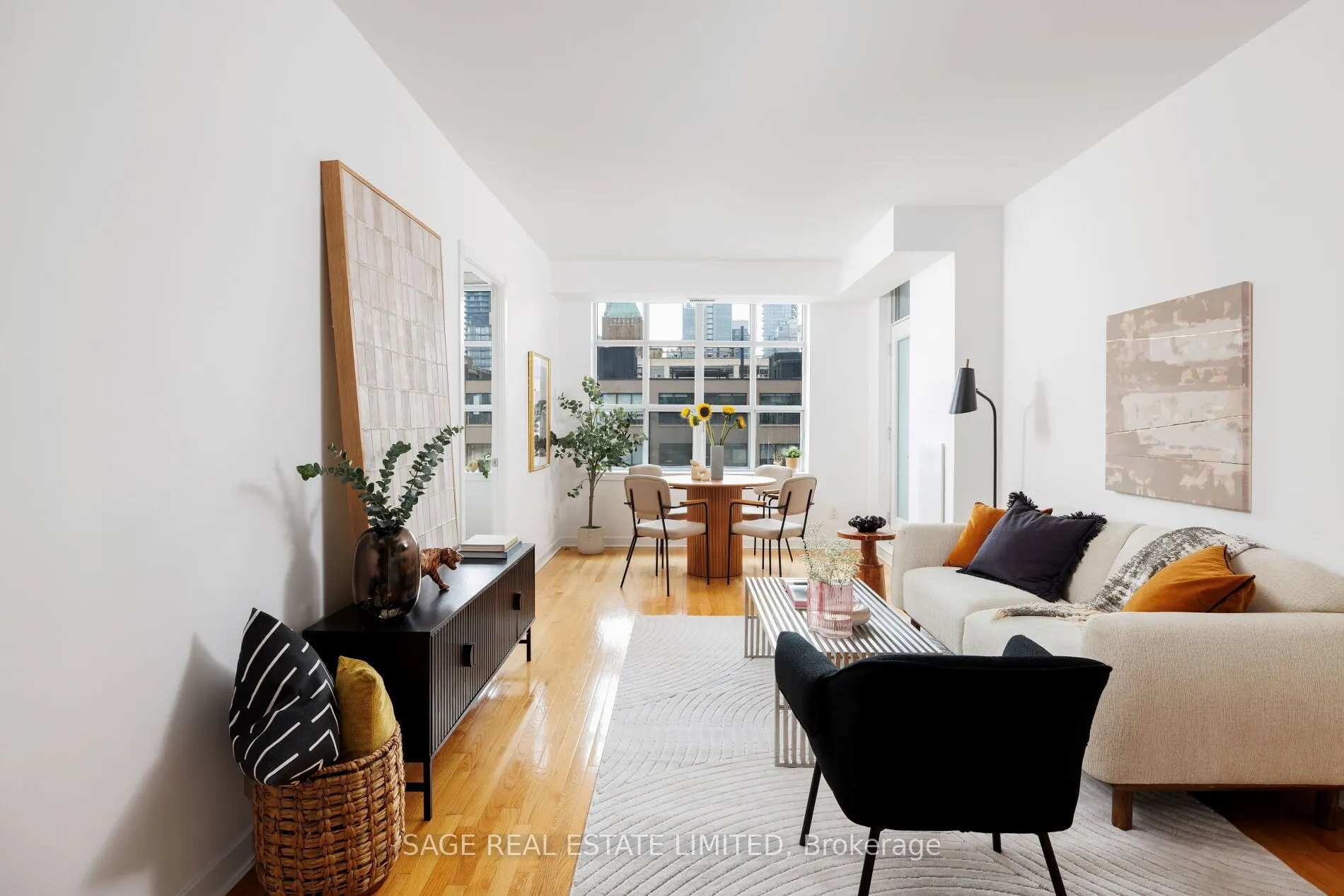 438 Richmond Street W, #816