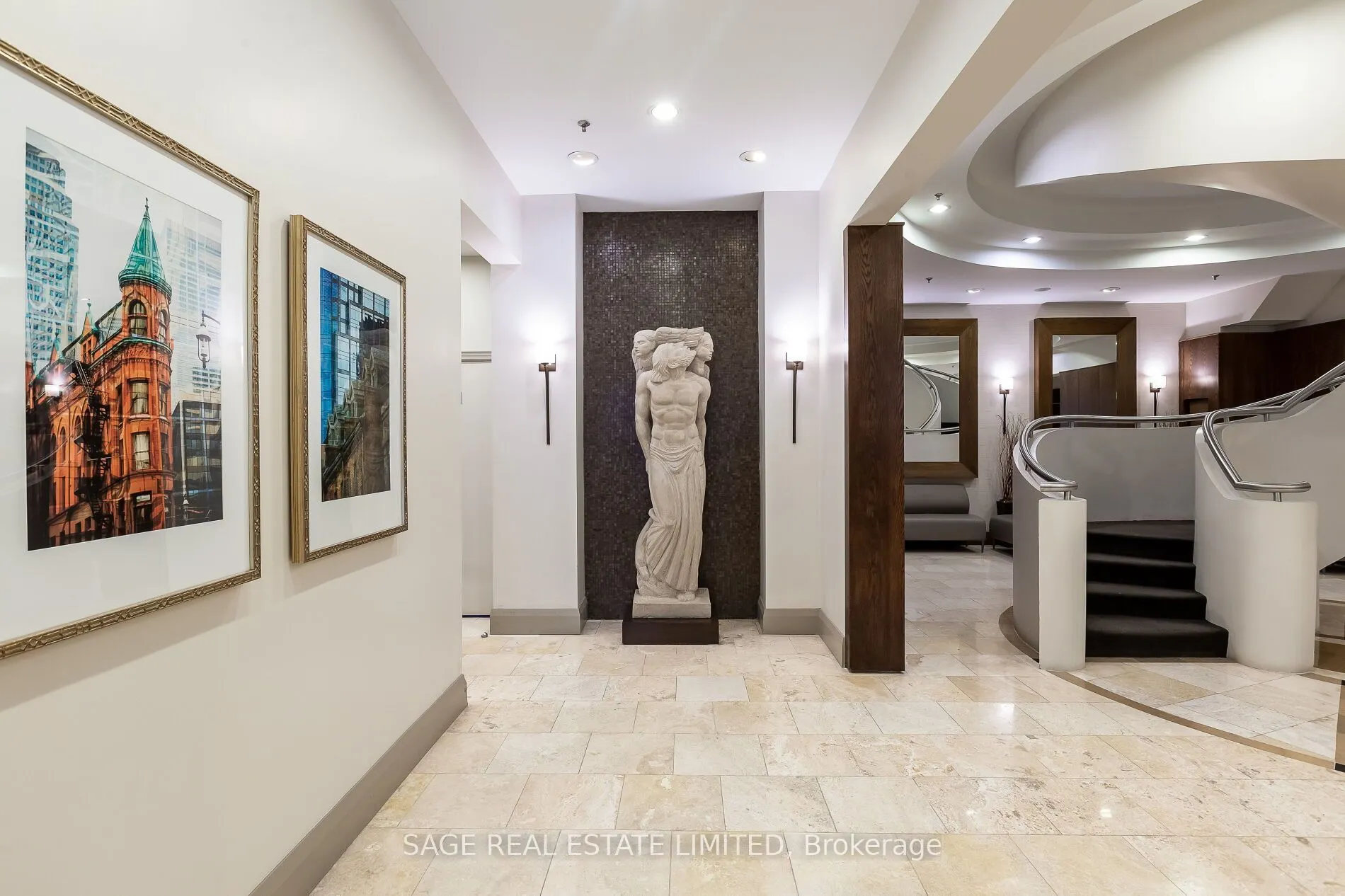 438 Richmond Street W, #816