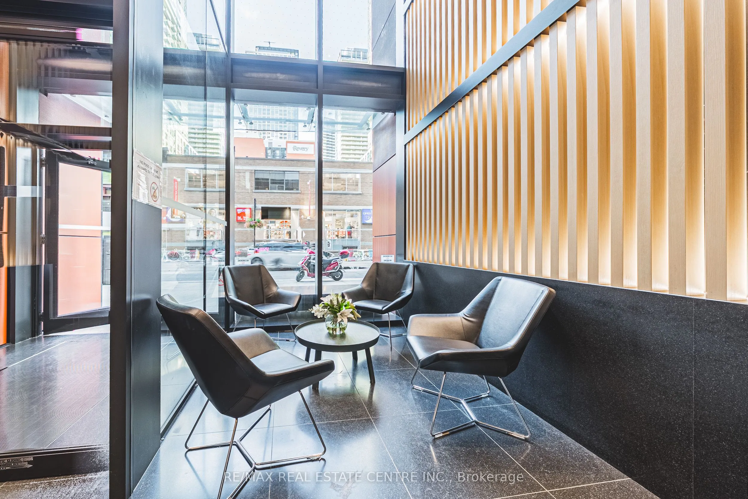 357 King Street W, #3307