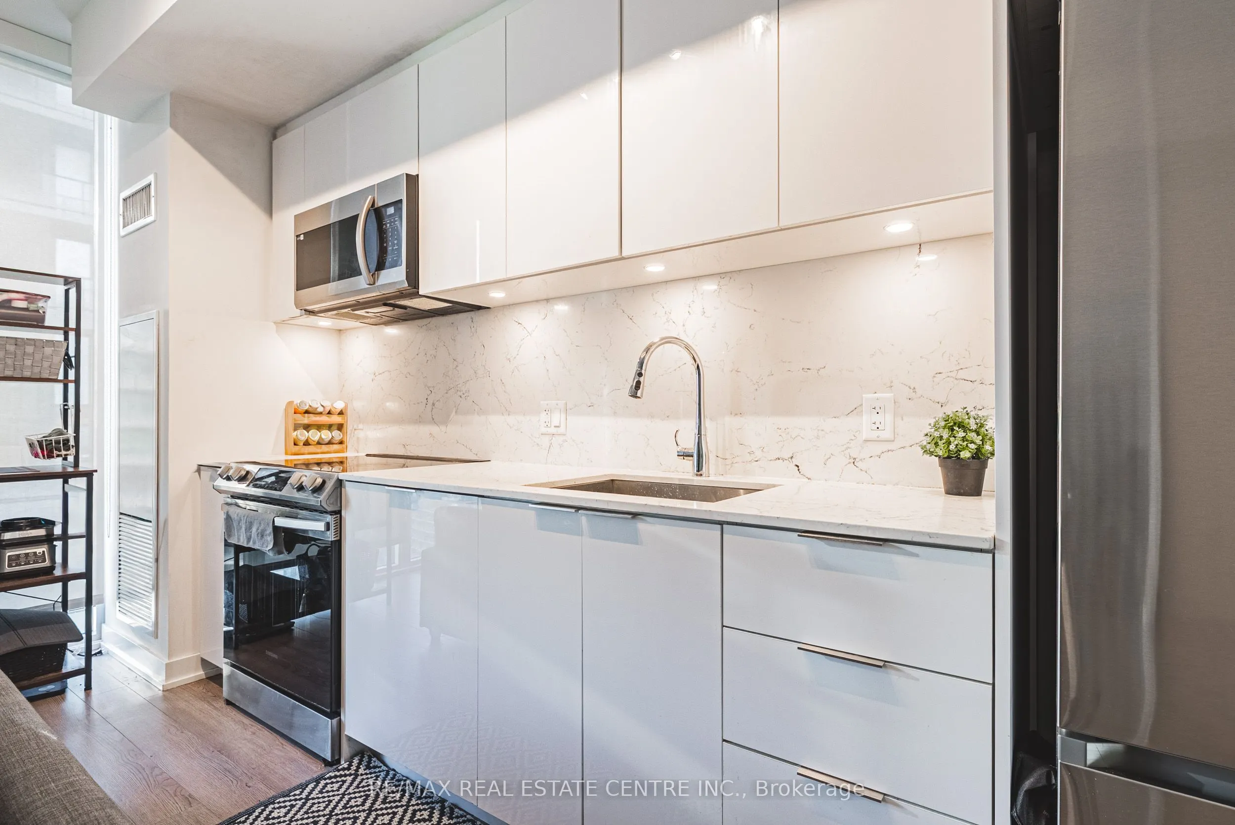 357 King Street W, #3307