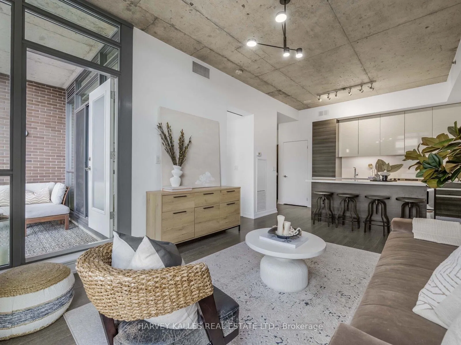 8 Gladstone Avenue, #615
