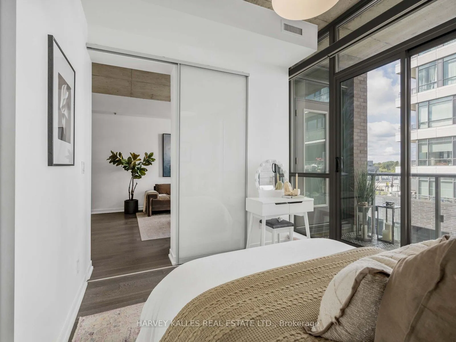 8 Gladstone Avenue, #615