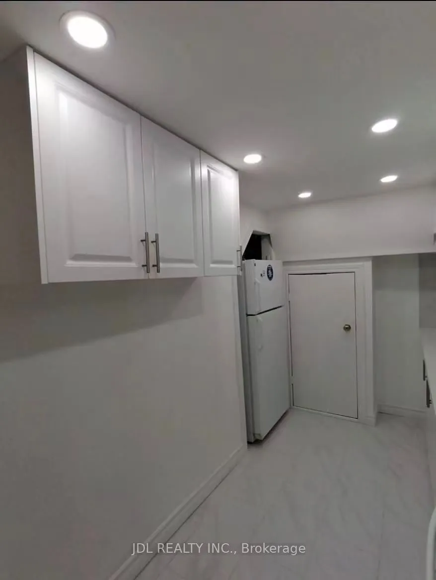 10 Apache Trail Trail, #Basement