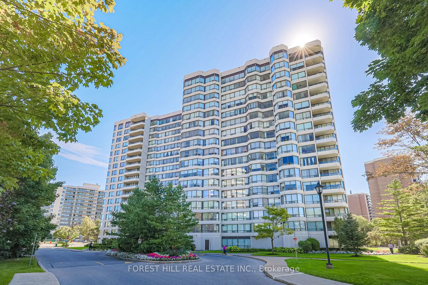 1101 Steeles Avenue W, #809