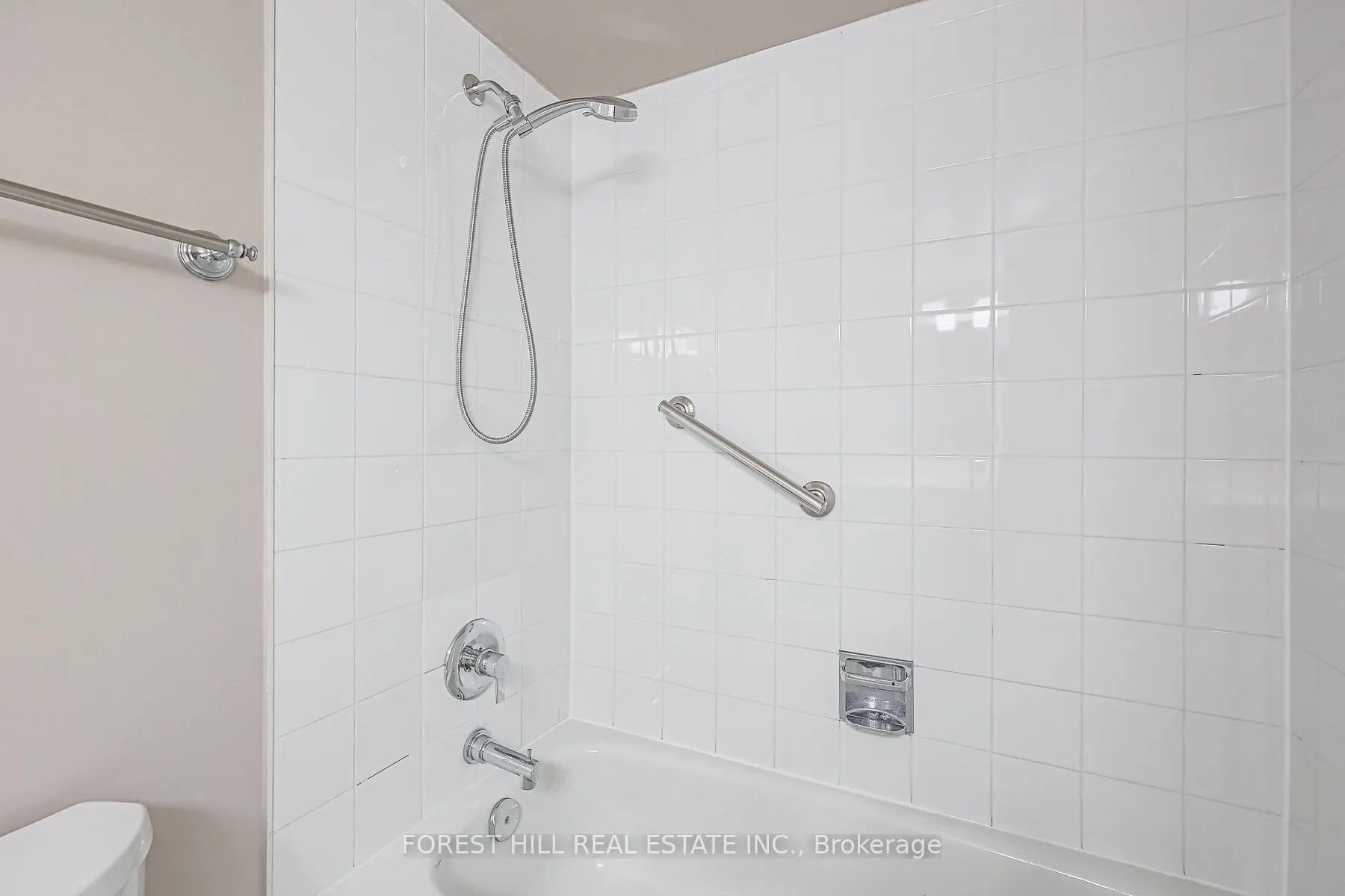 1101 Steeles Avenue W, #809