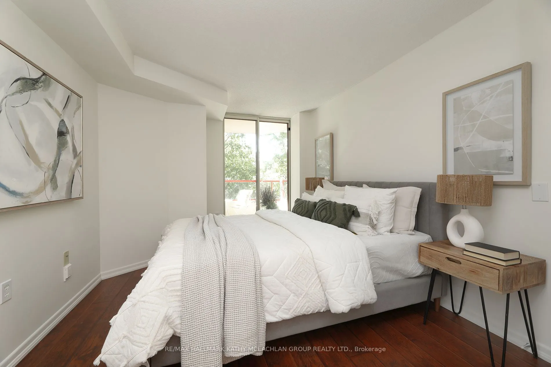 955 Millwood Road, #421