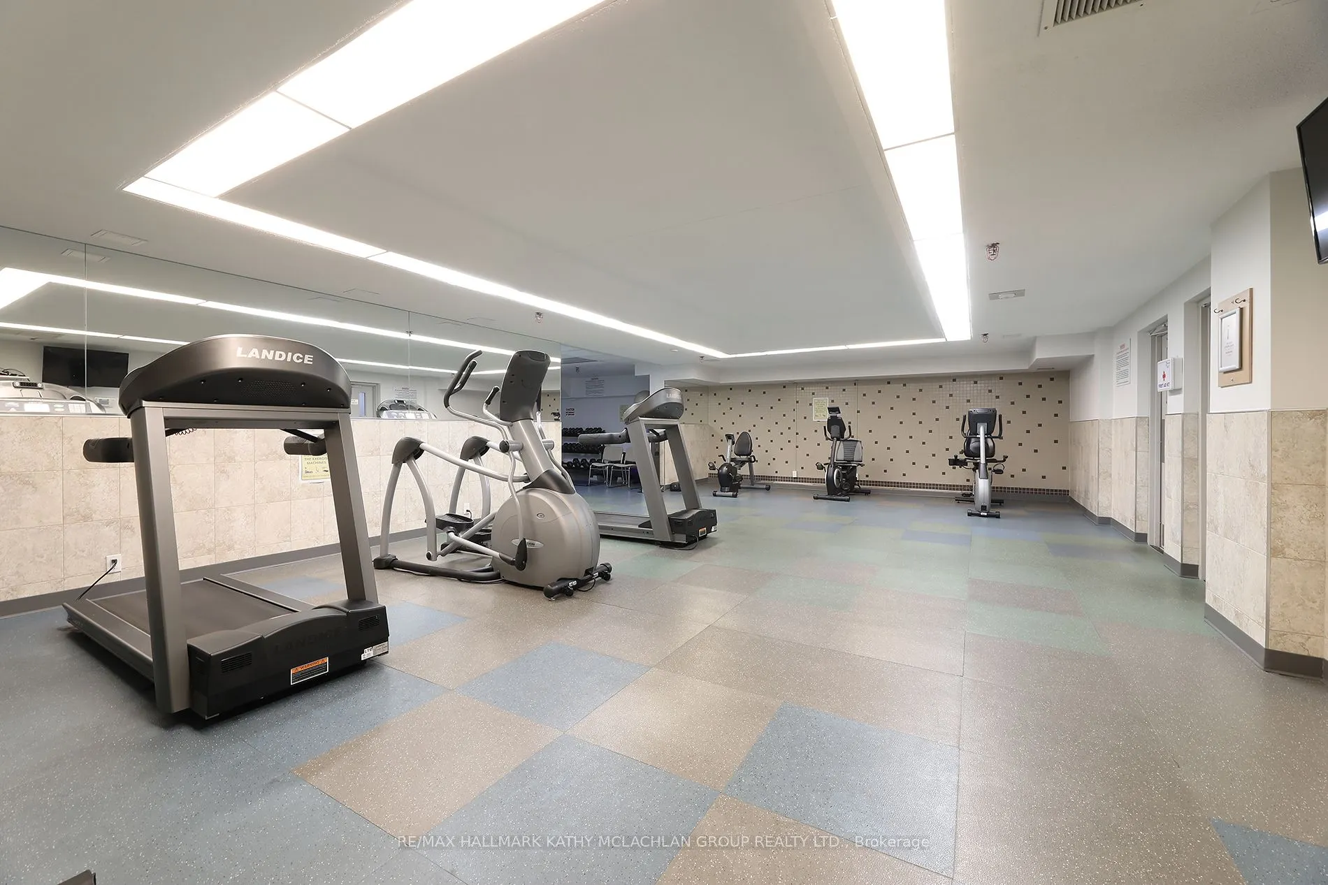 955 Millwood Road, #421