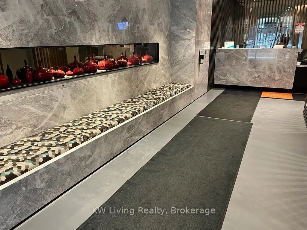 215 Queen Street W, #1108