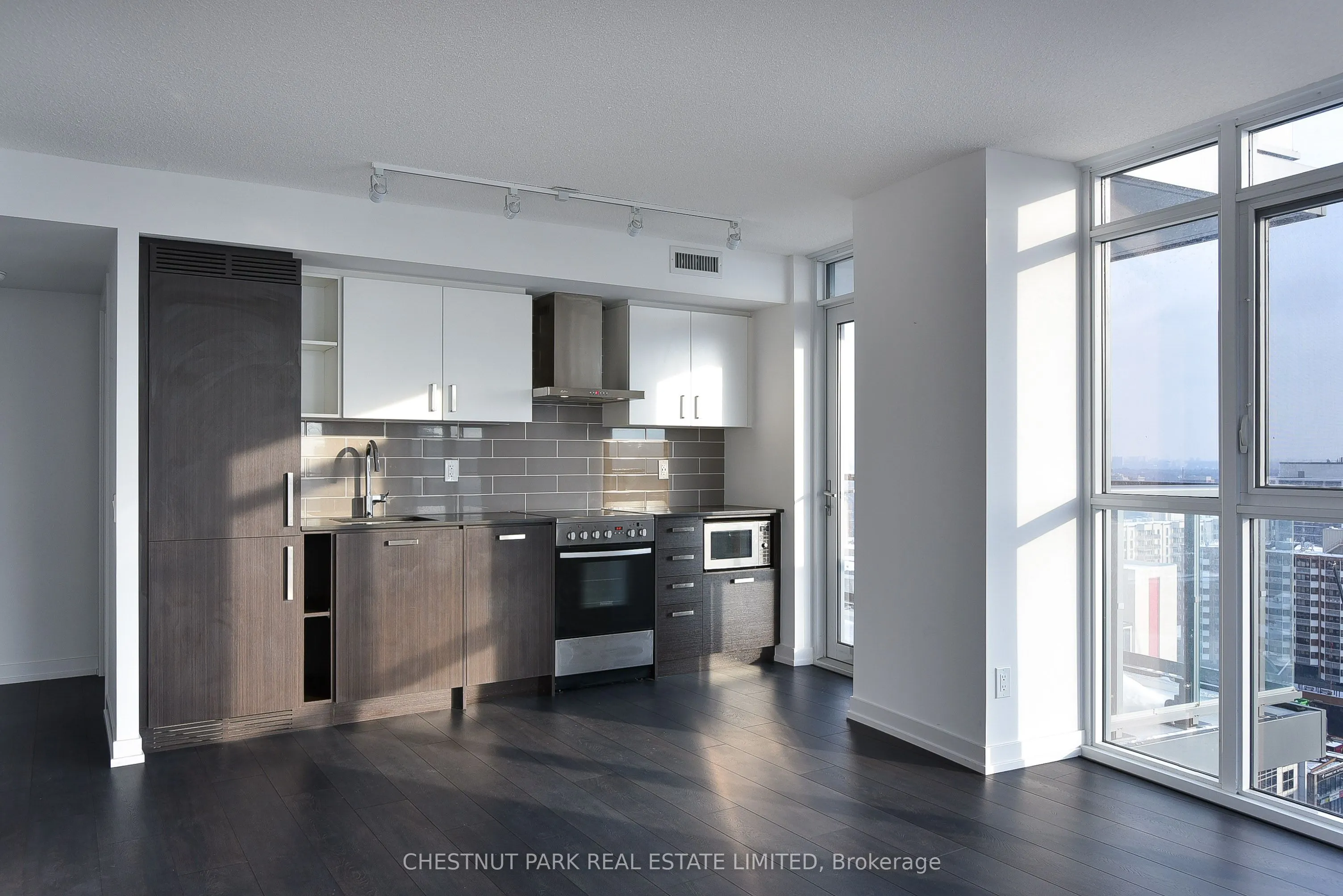 125 Redpath Avenue, #1810