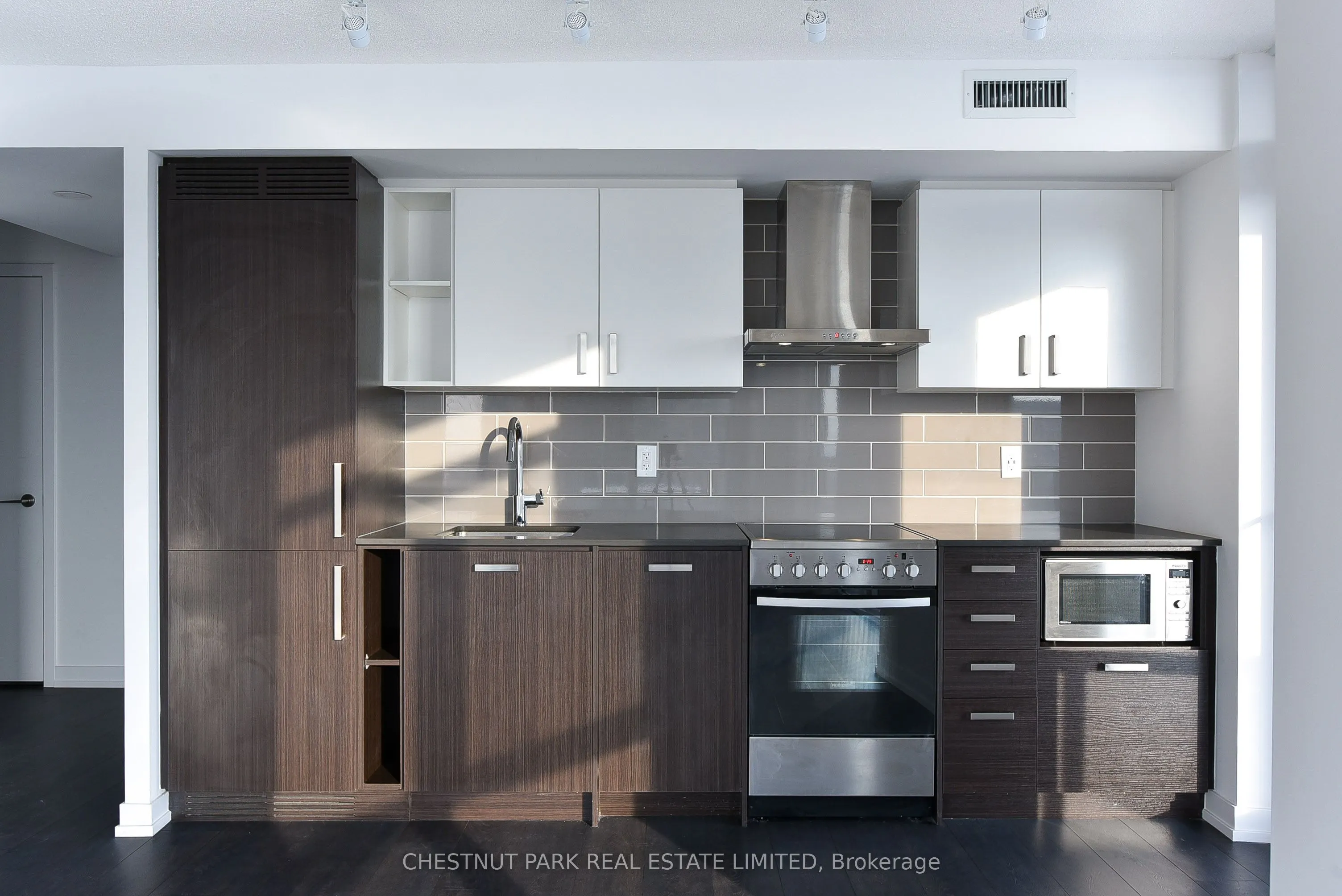 125 Redpath Avenue, #1810
