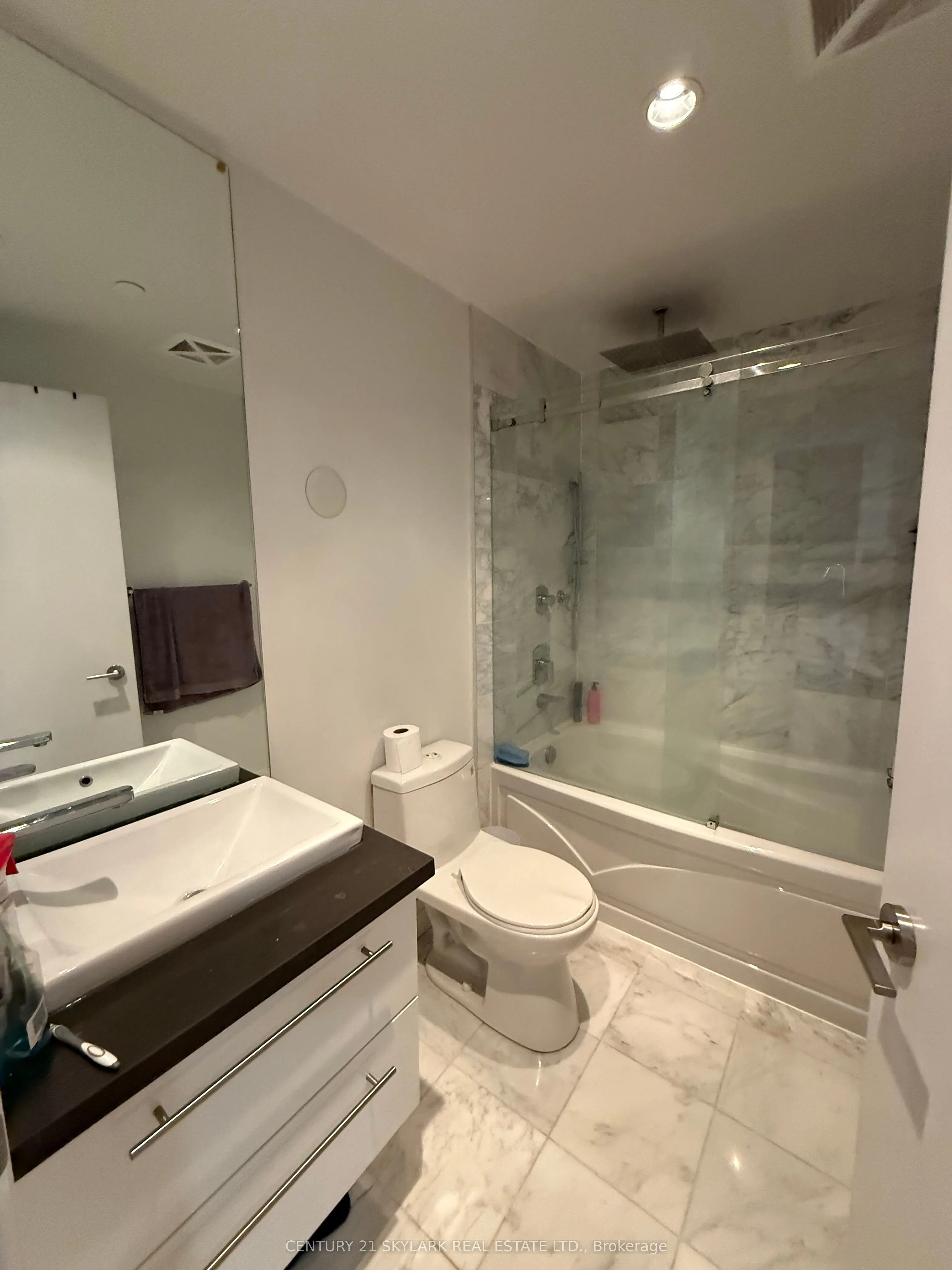 399 Spring Garden Avenue, #202