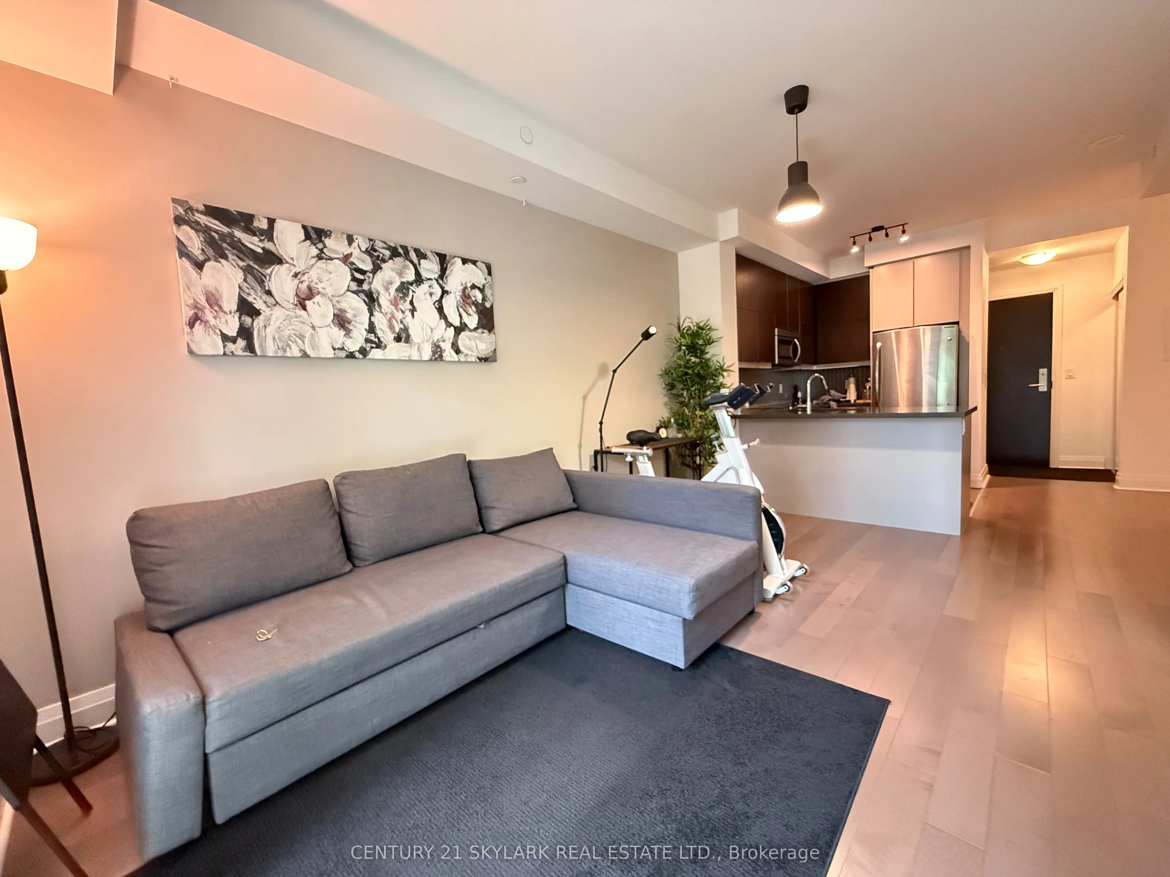399 Spring Garden Avenue, #202