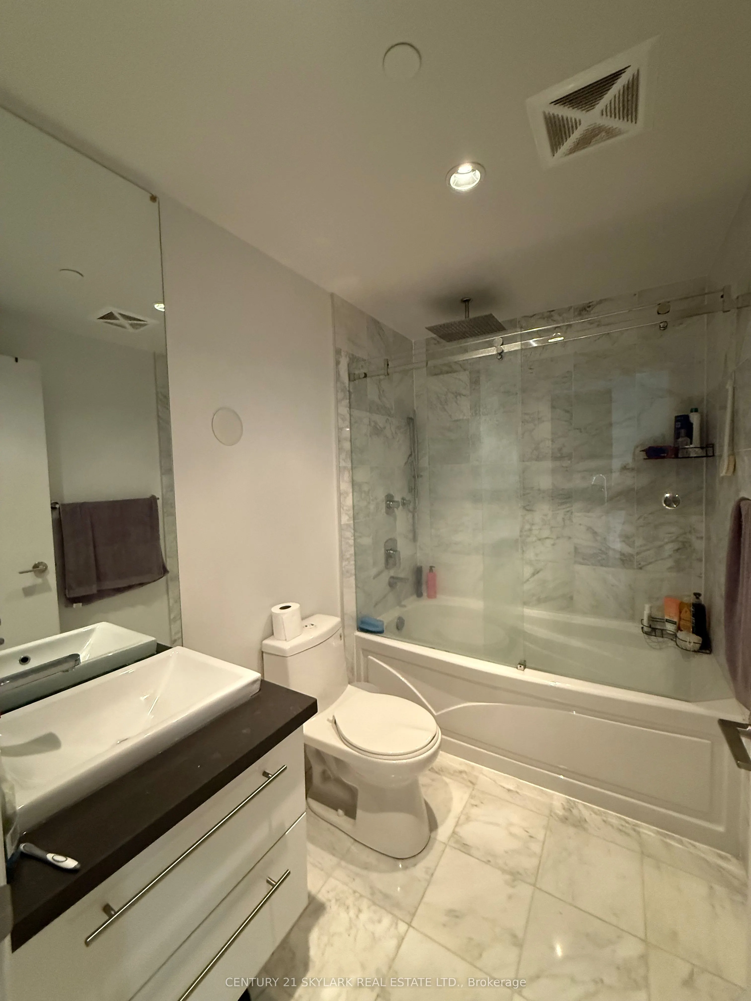 399 Spring Garden Avenue, #202