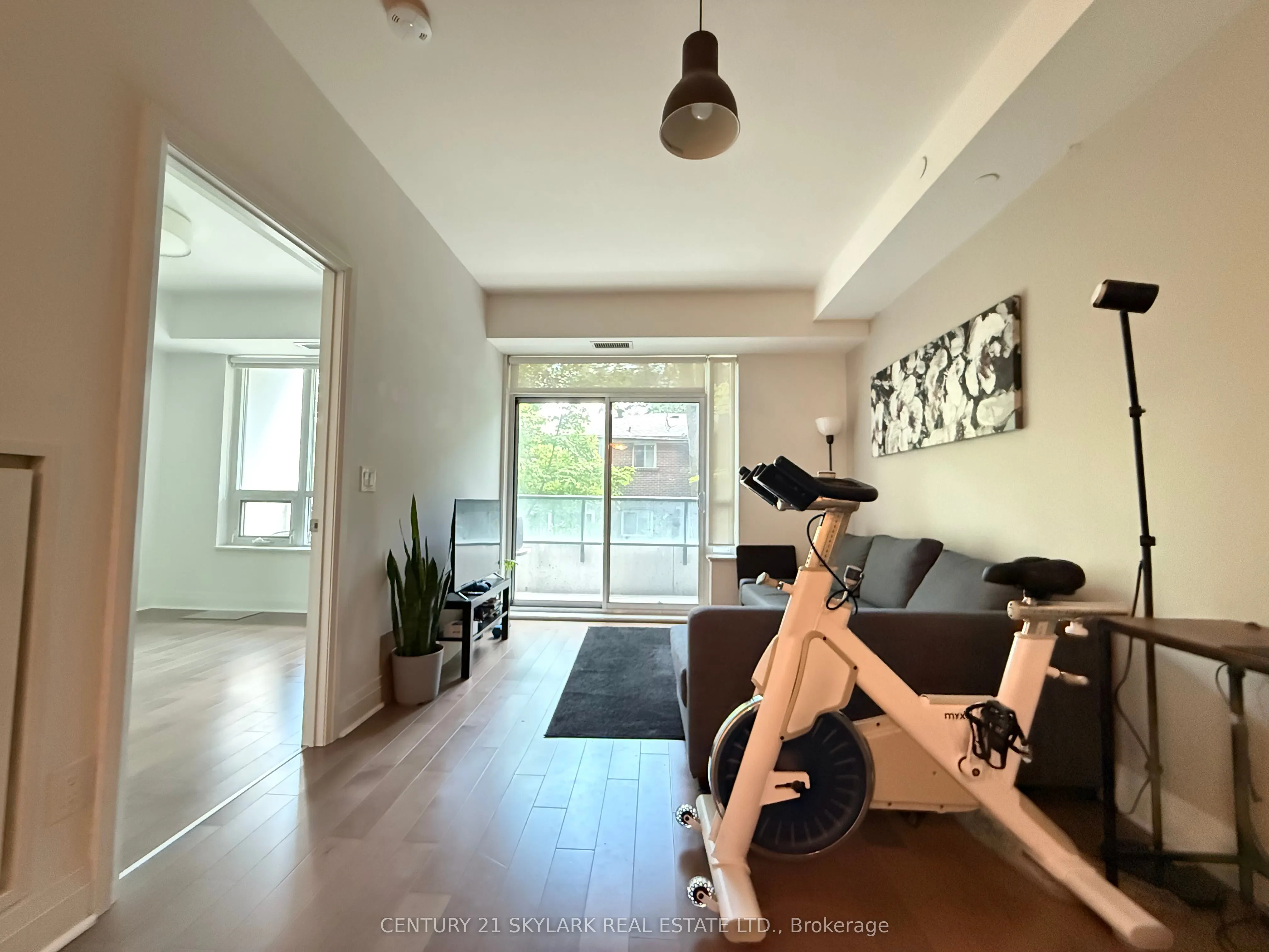 399 Spring Garden Avenue, #202