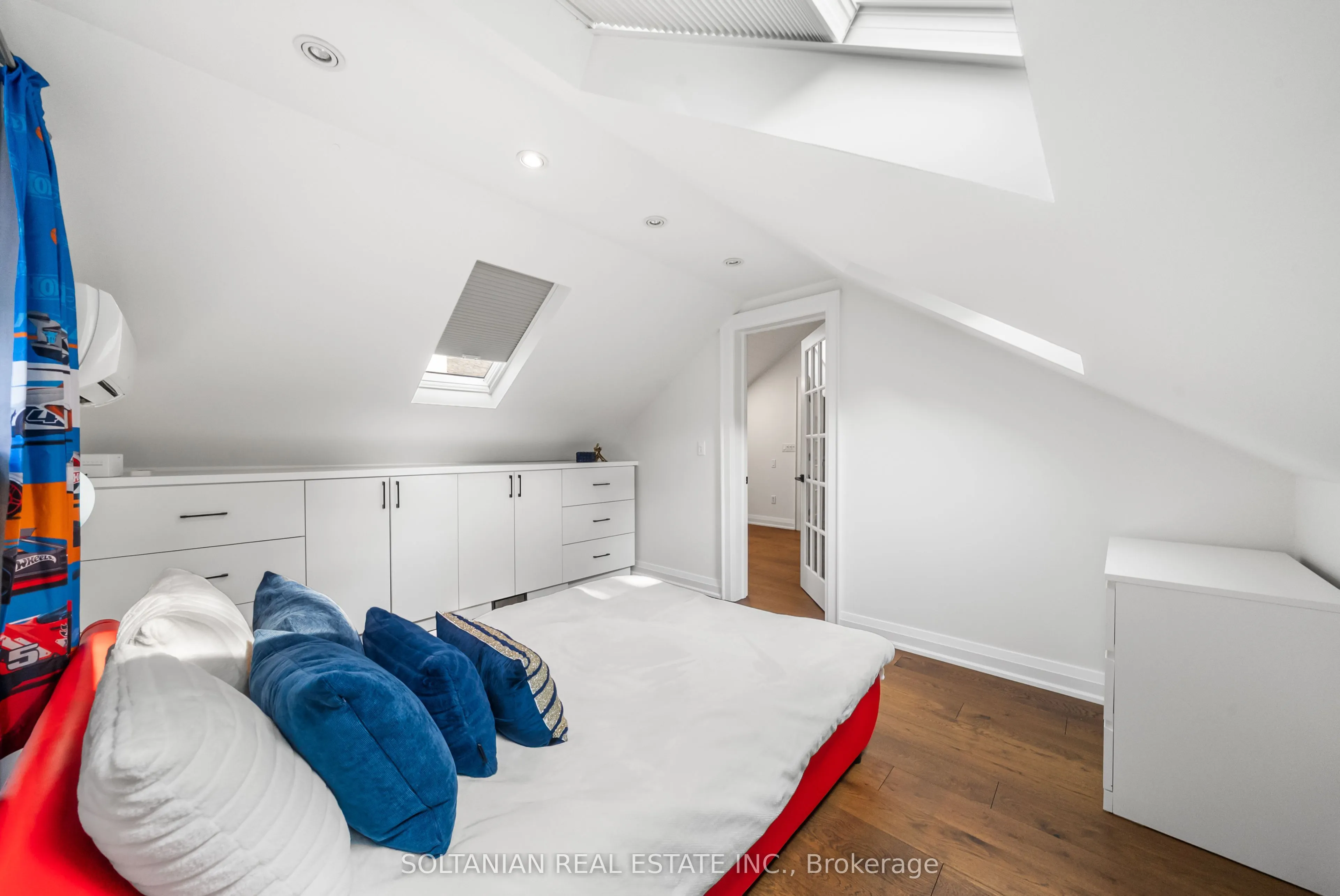 32 Beechwood Avenue