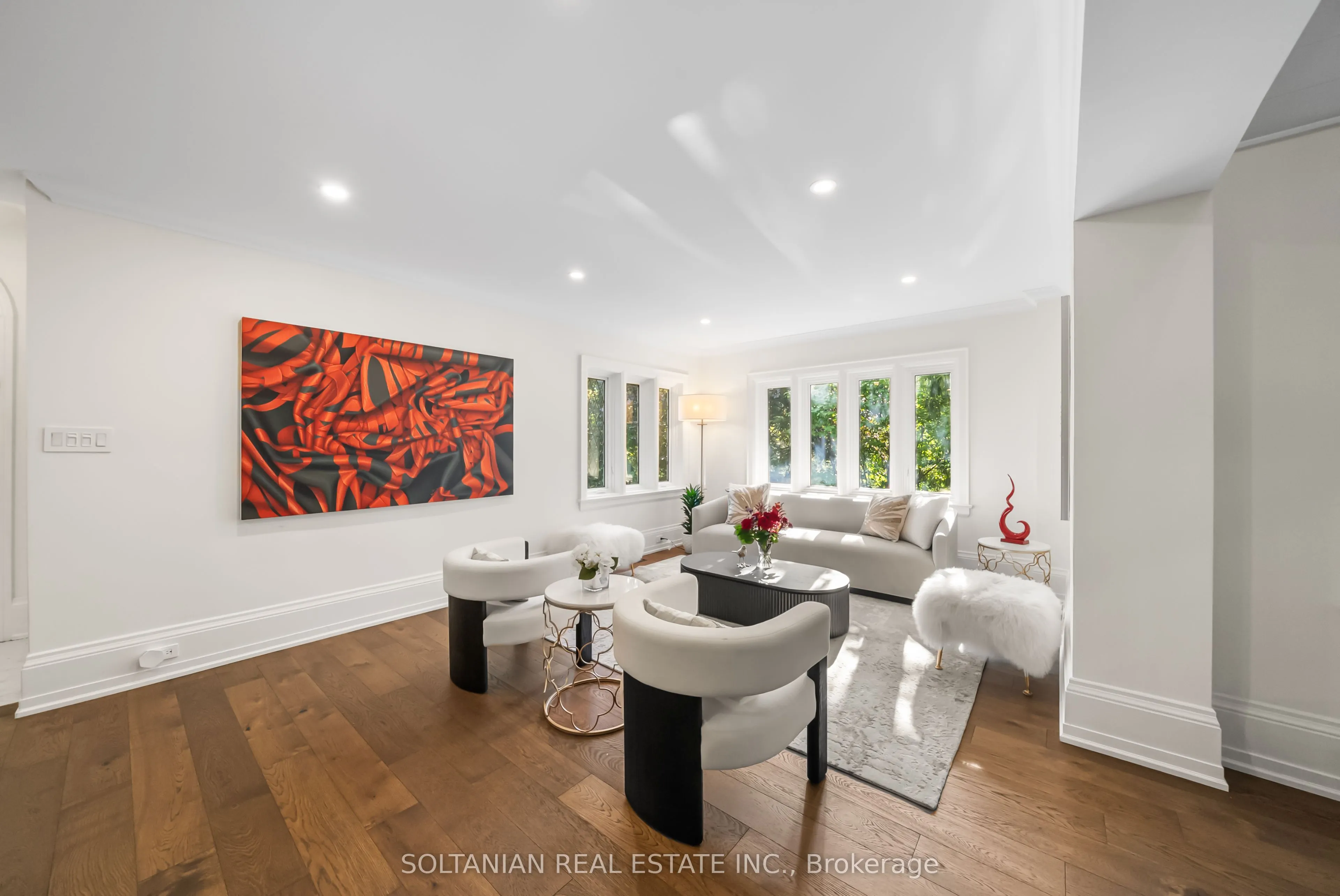 32 Beechwood Avenue