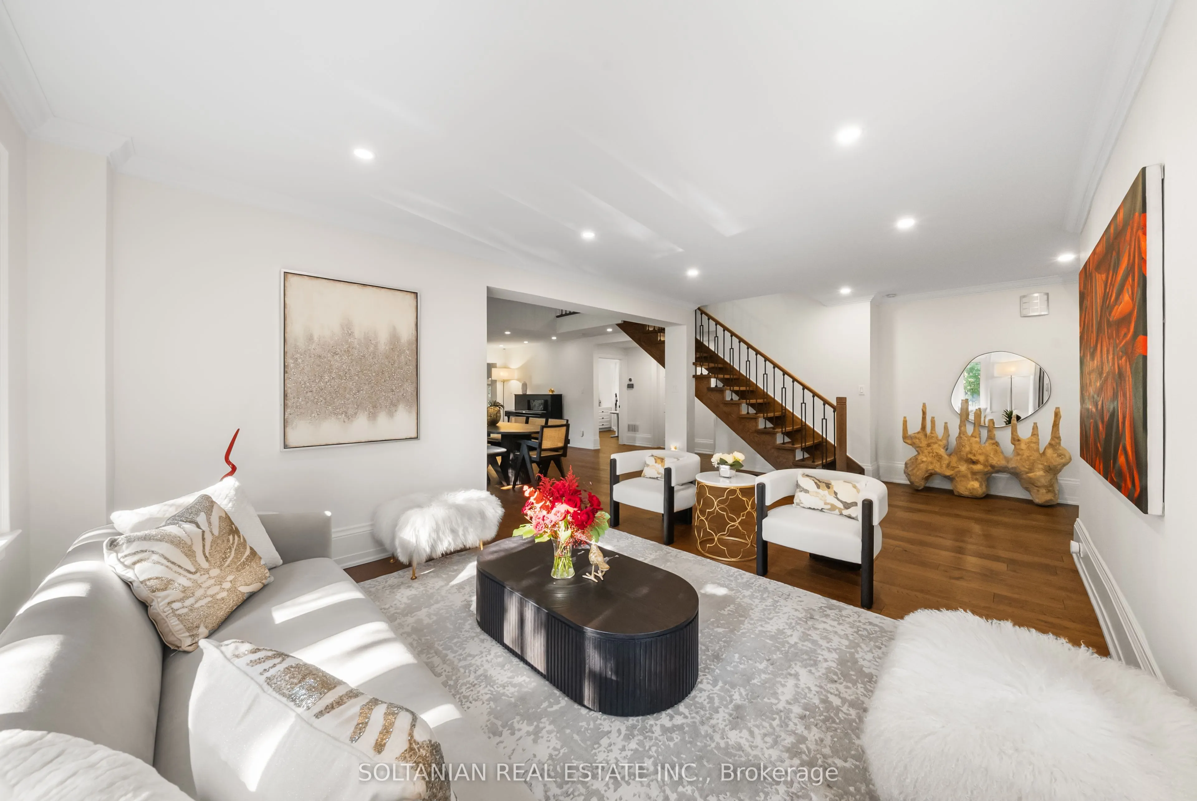 32 Beechwood Avenue