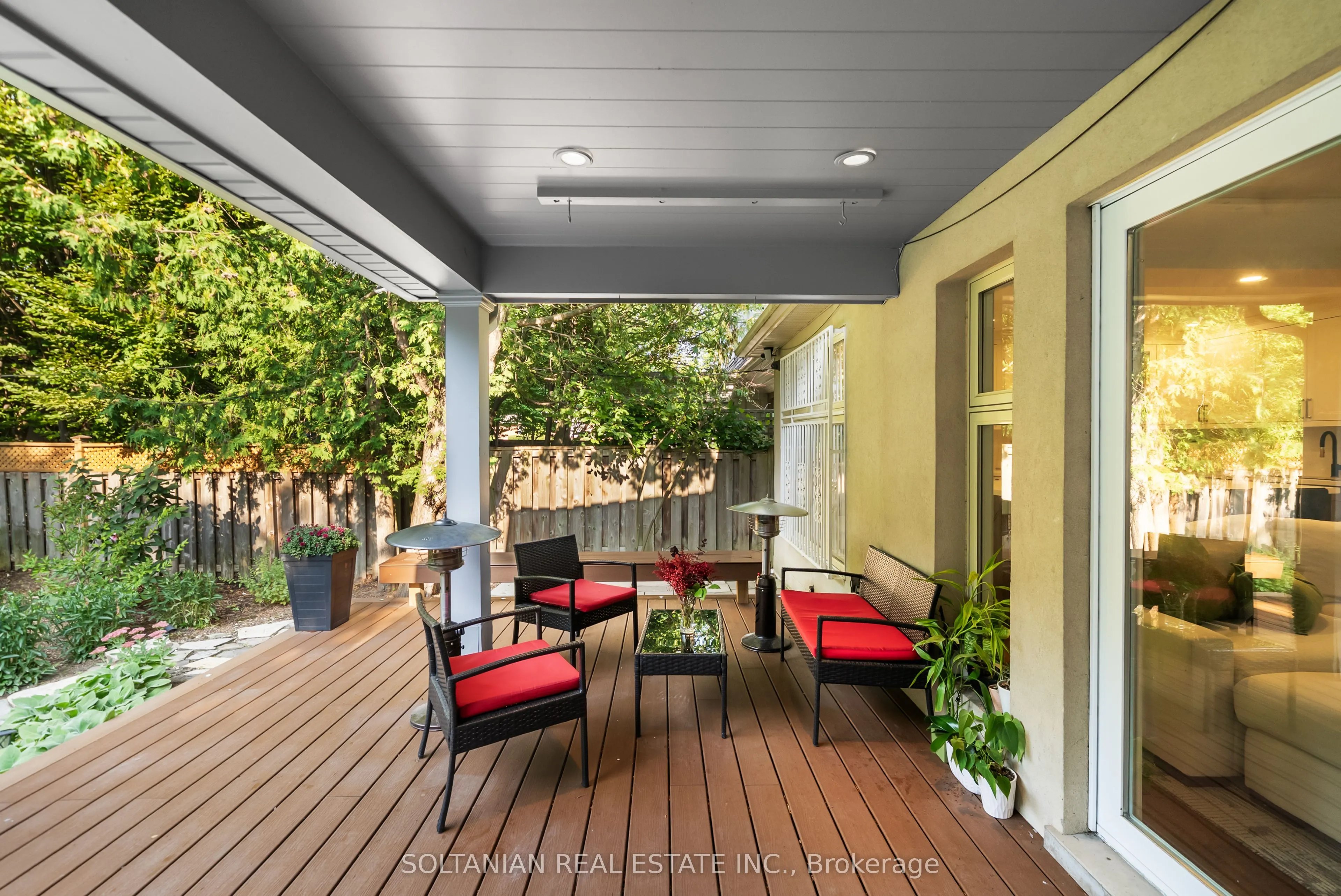 32 Beechwood Avenue