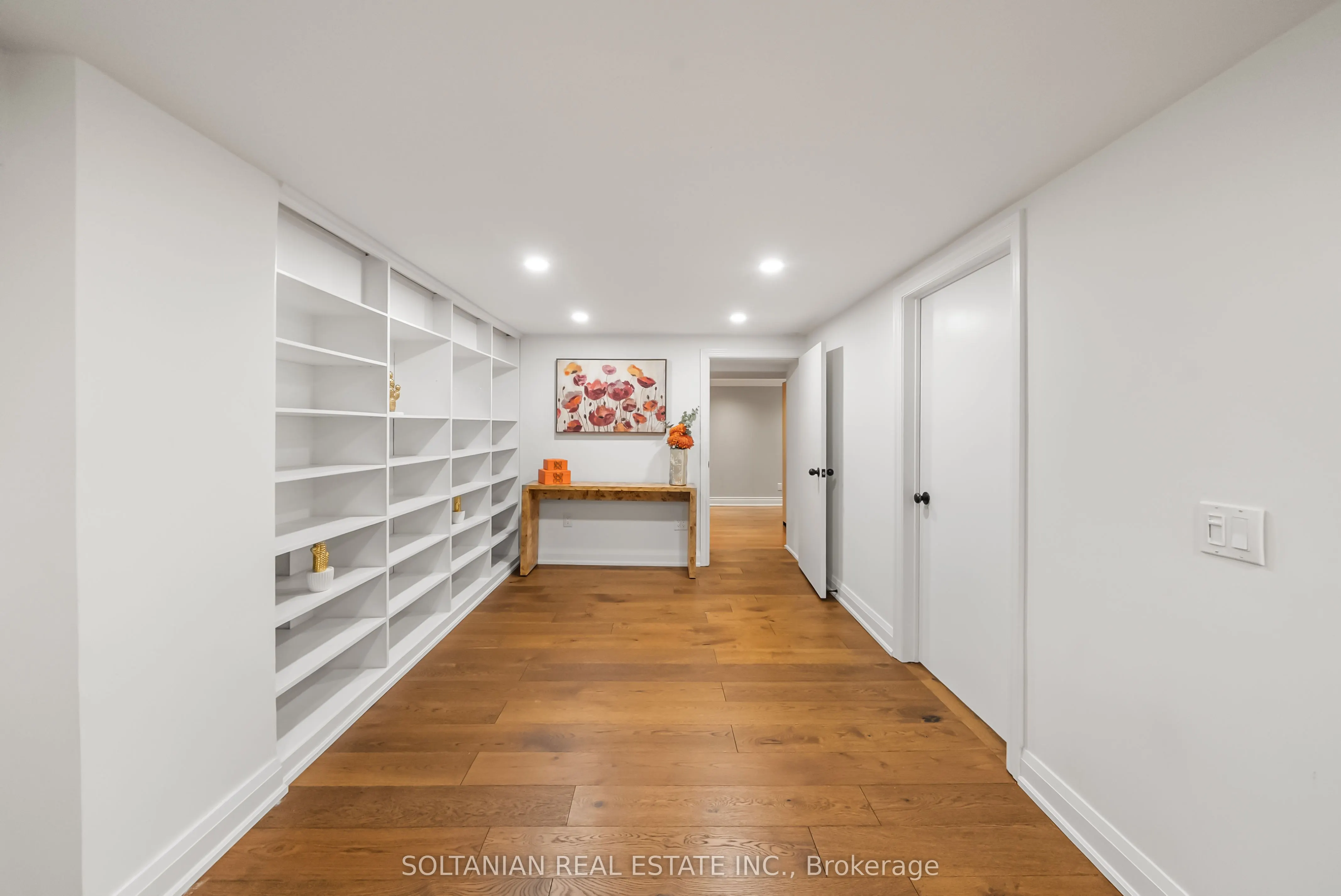 32 Beechwood Avenue