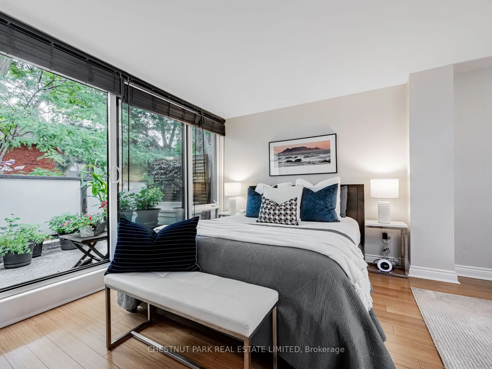 280 Sherbourne Street, #4