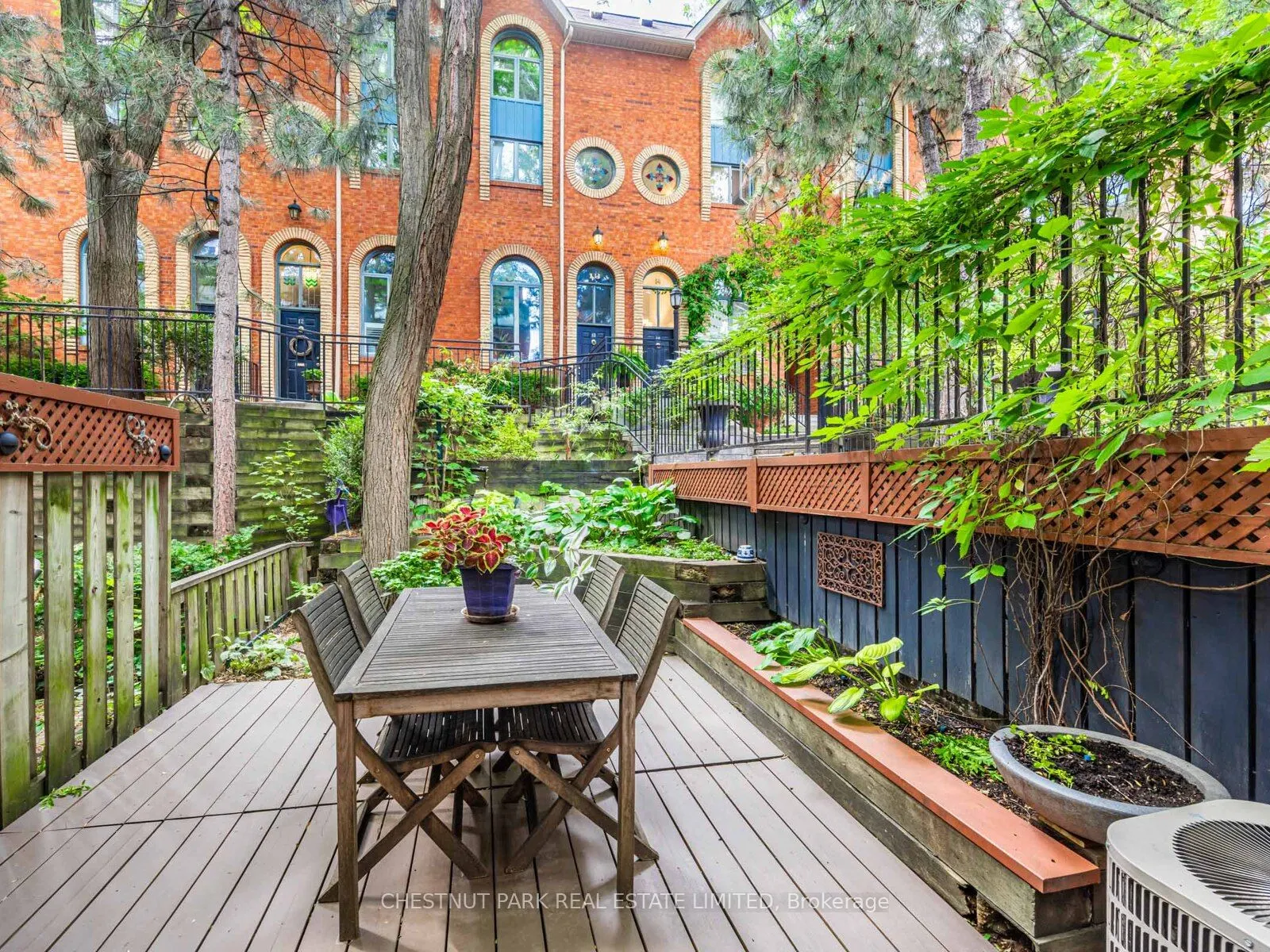 280 Sherbourne Street, #4