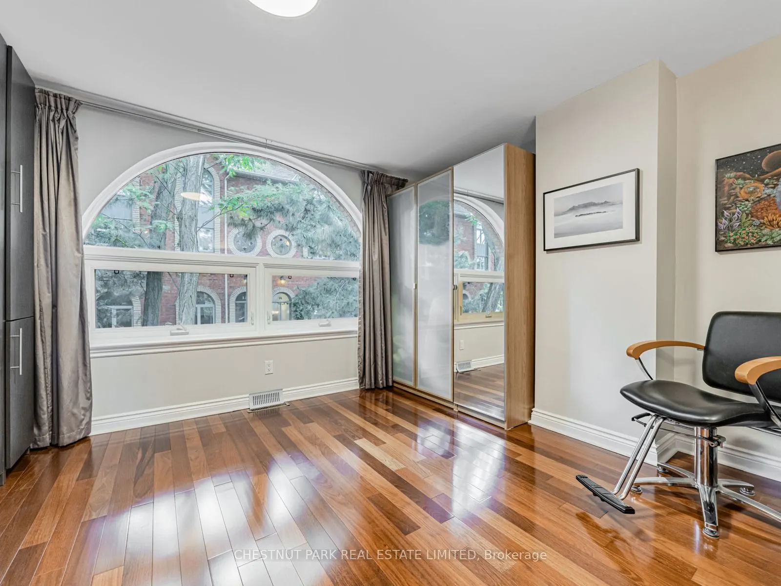 280 Sherbourne Street, #4