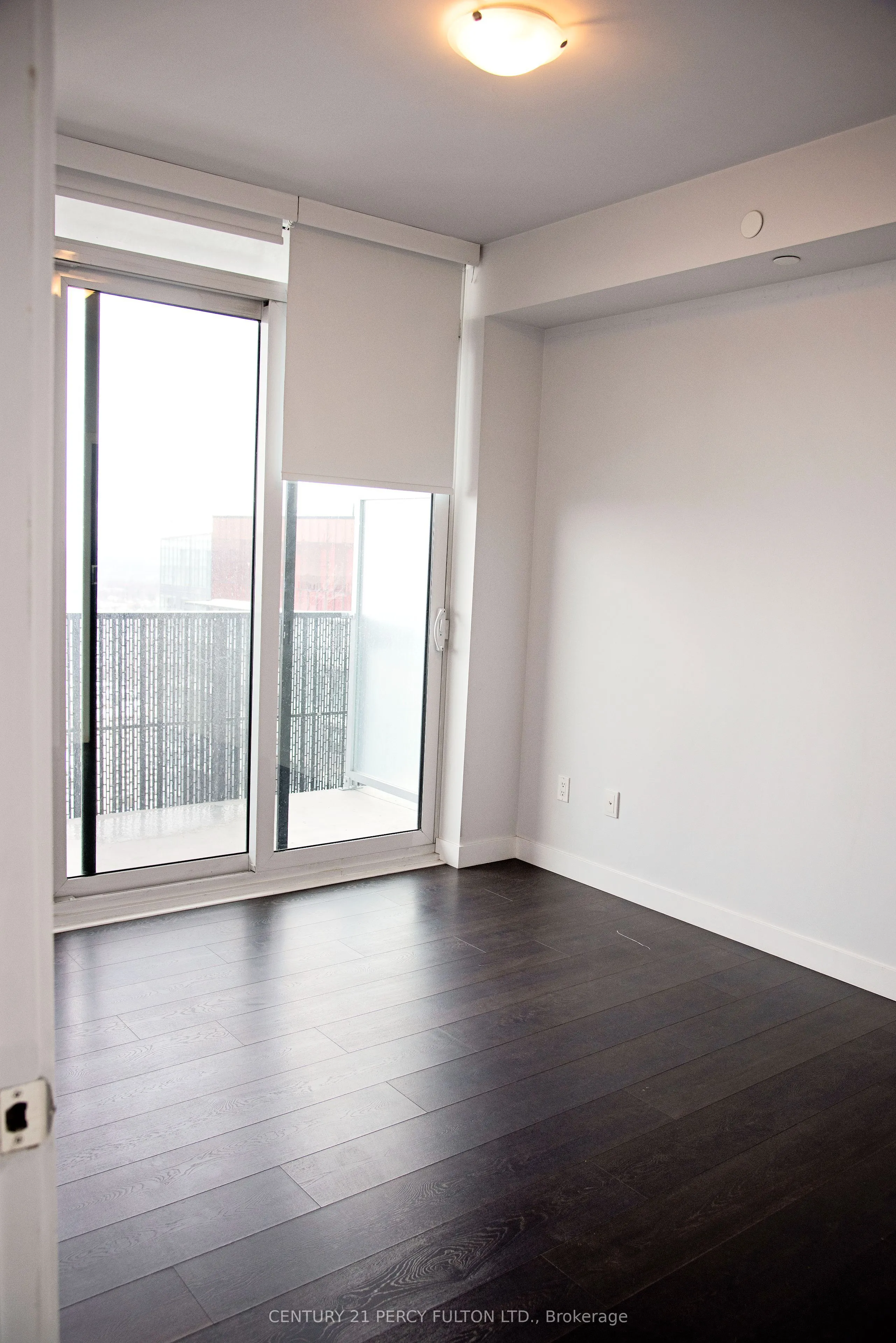 8 Eglinton Avenue E, #3305