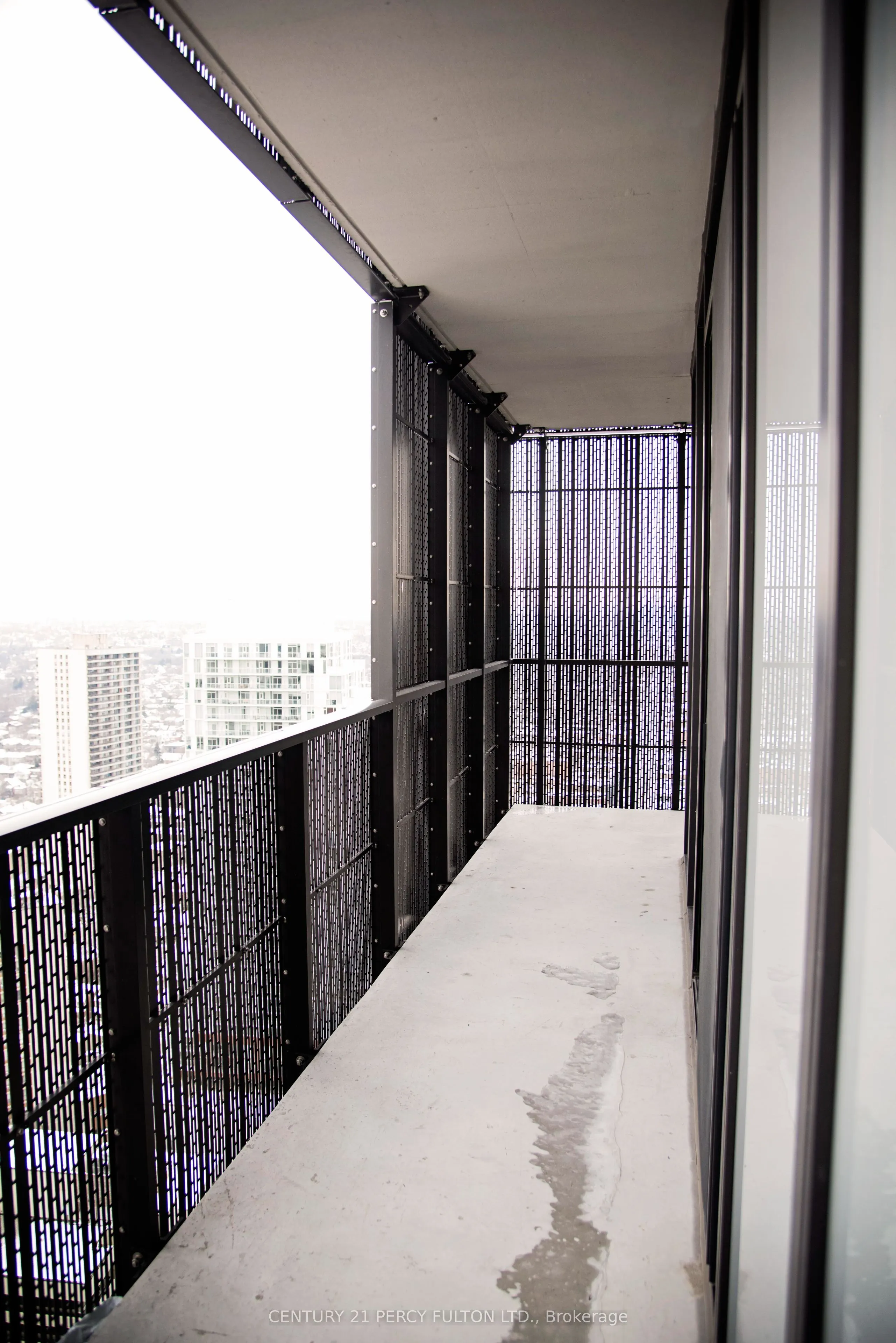 8 Eglinton Avenue E, #3305