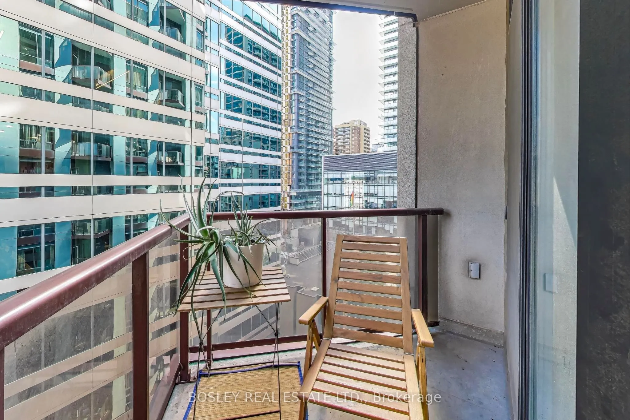 85 Bloor Street E, #1007