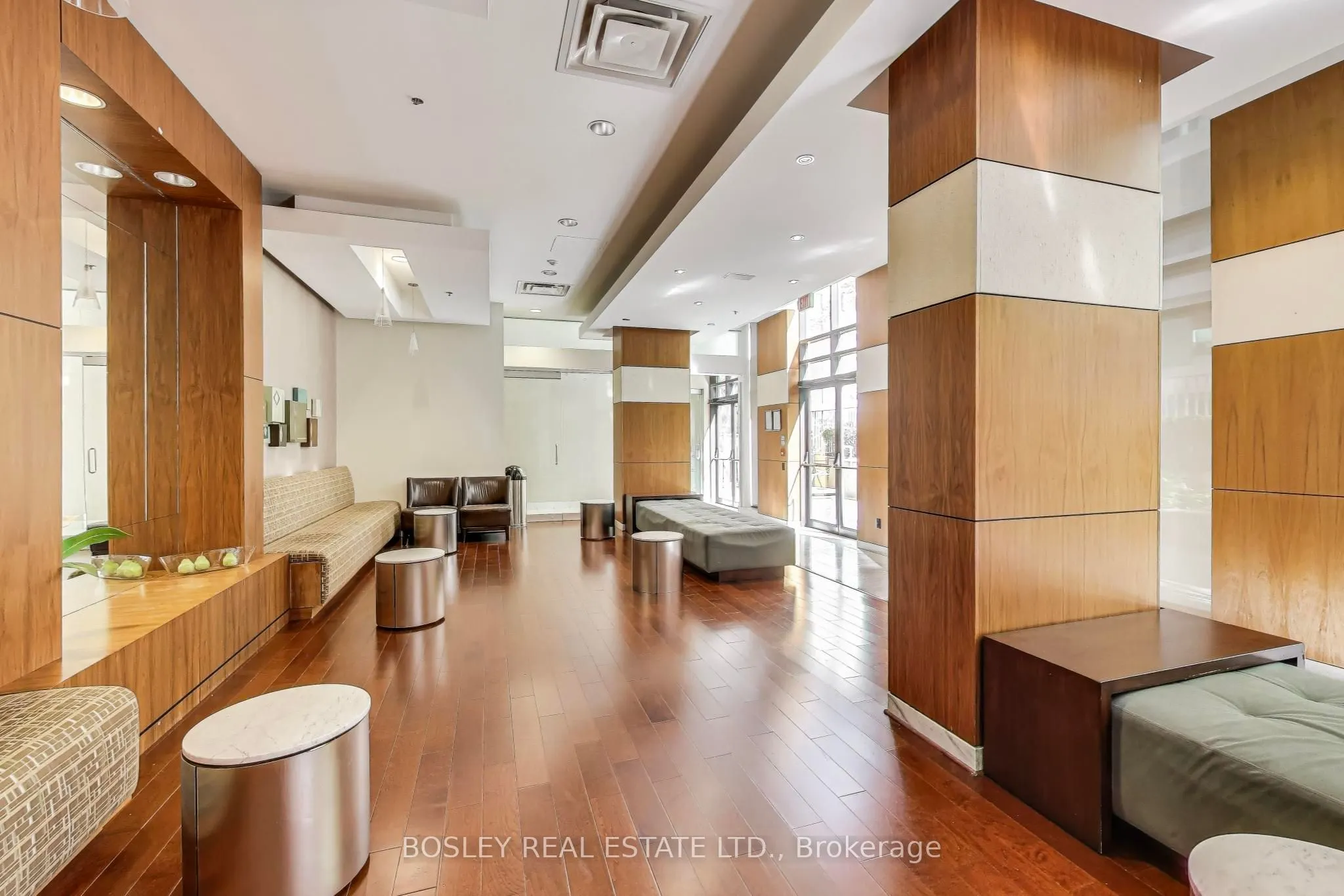 85 Bloor Street E, #1007