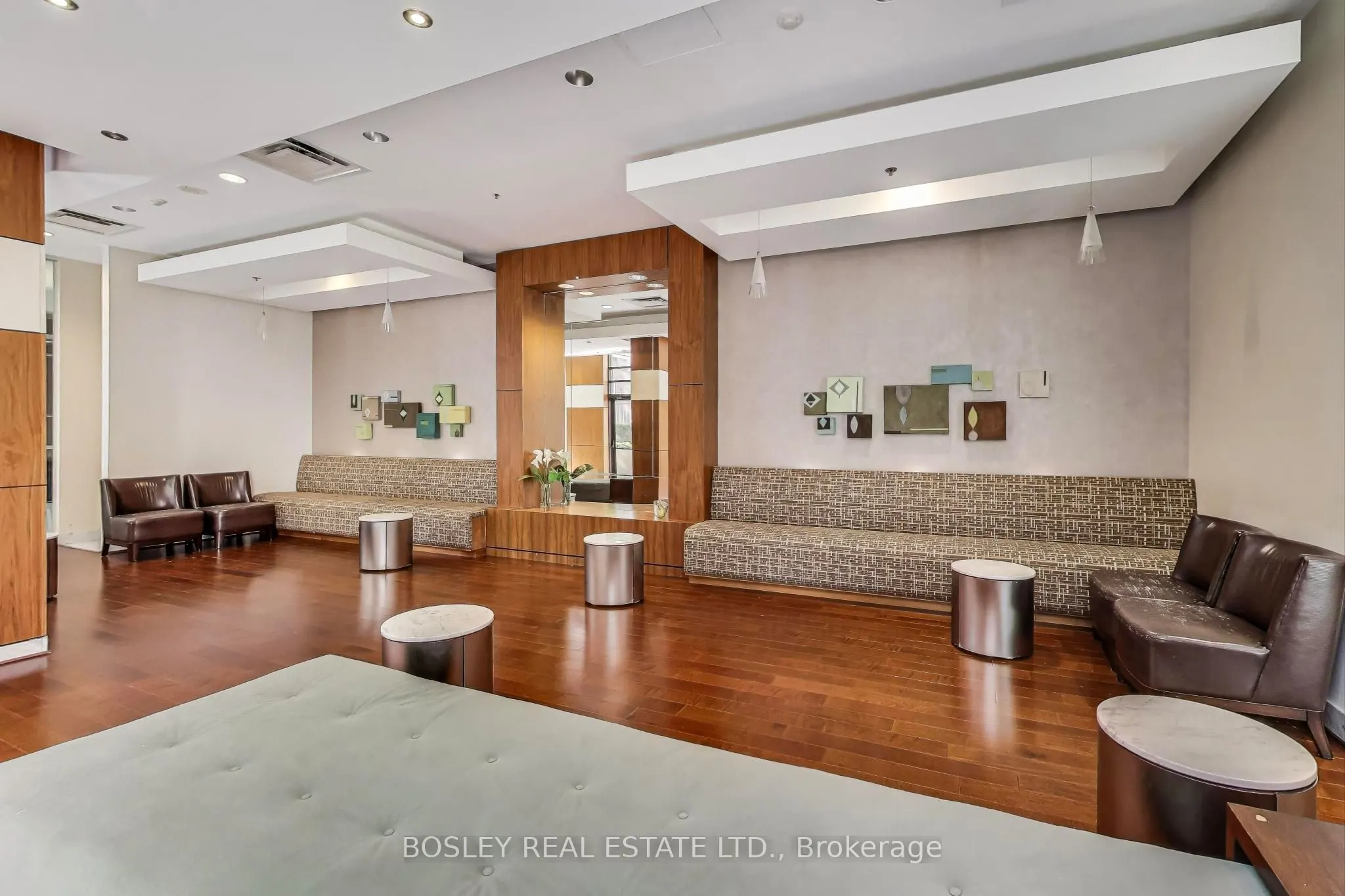 85 Bloor Street E, #1007