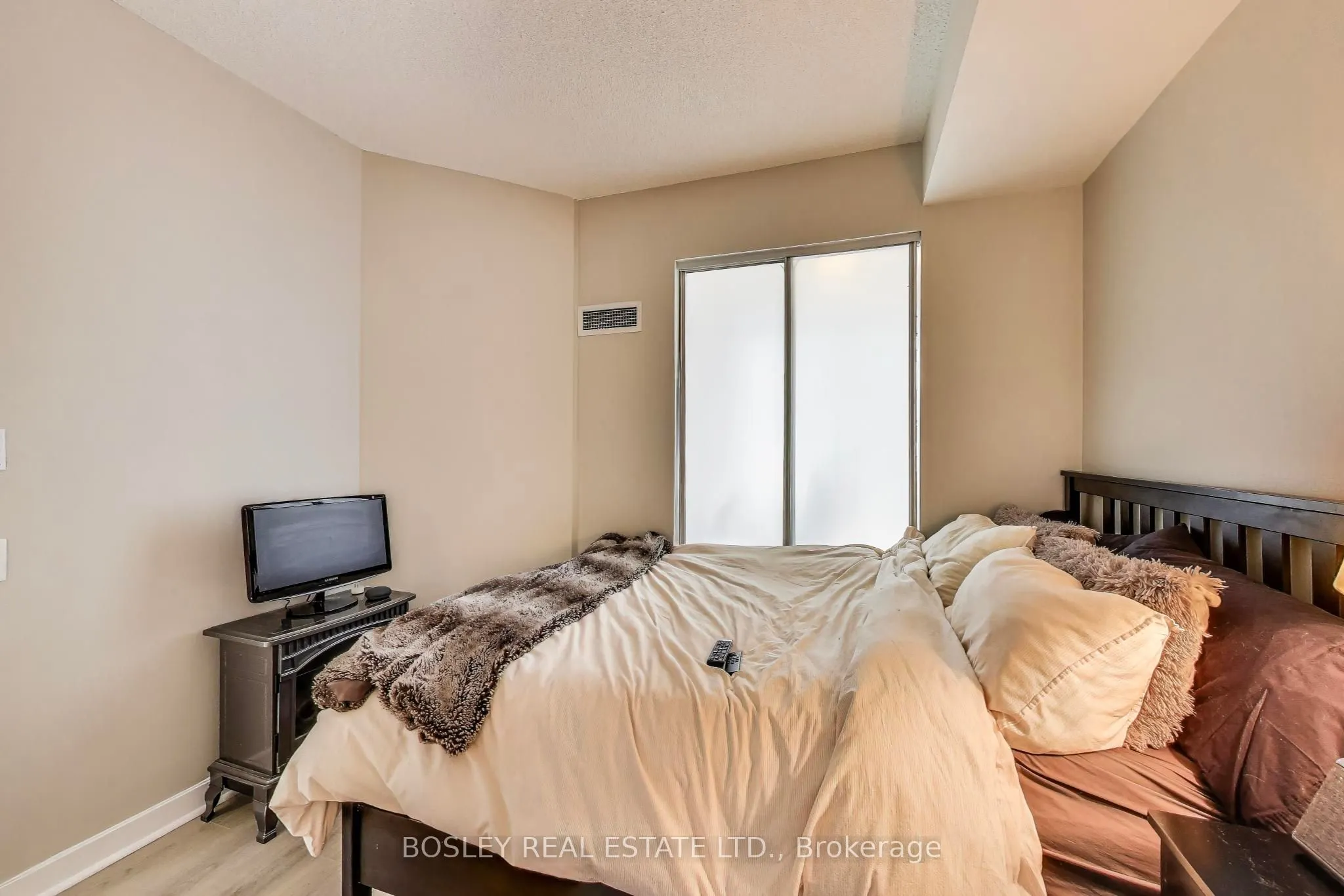 85 Bloor Street E, #1007
