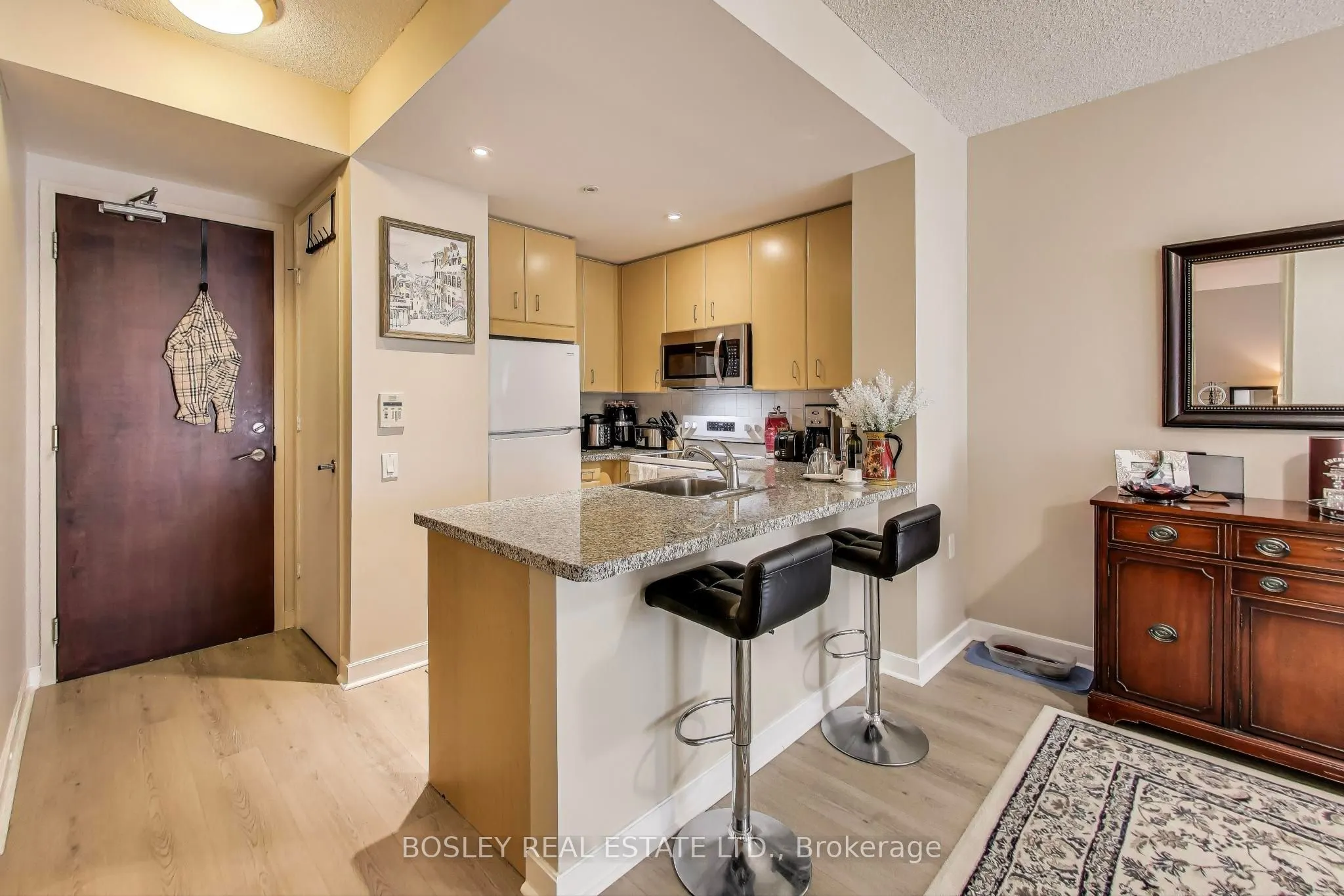 85 Bloor Street E, #1007
