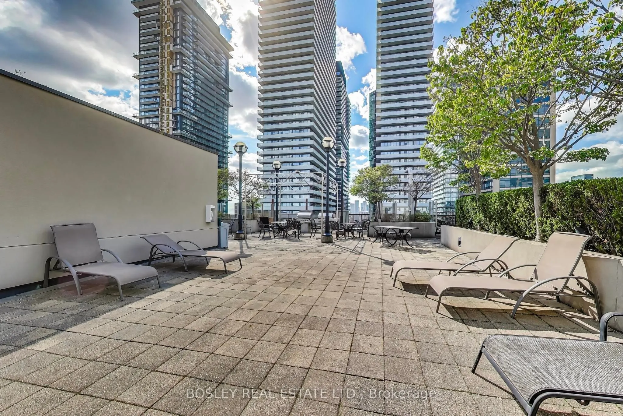 85 Bloor Street E, #1007