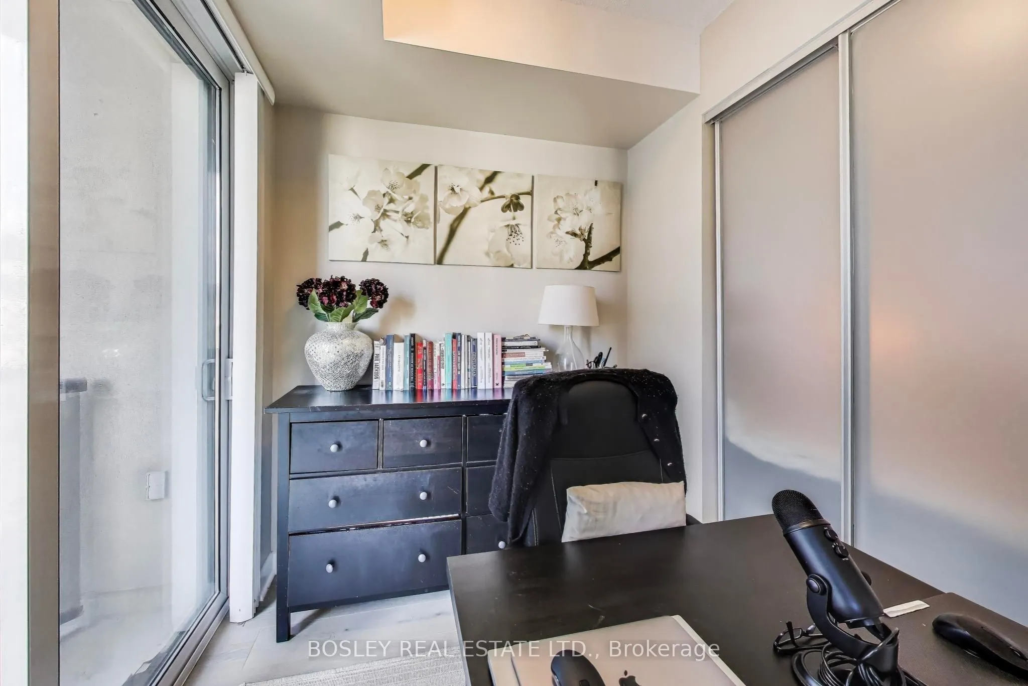 85 Bloor Street E, #1007