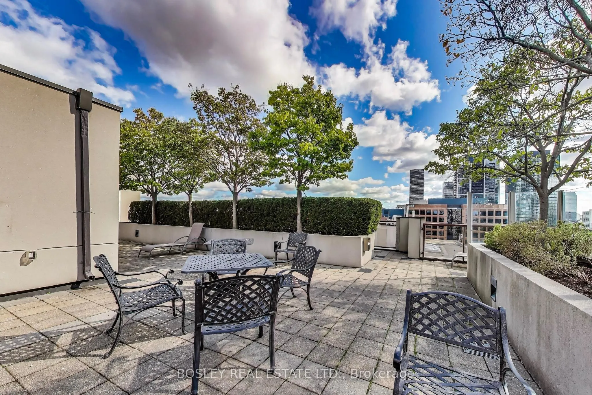 85 Bloor Street E, #1007