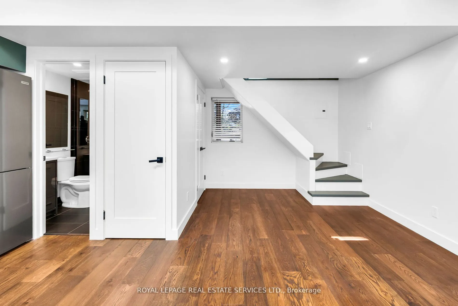 223 Blythwood Road, #Coach