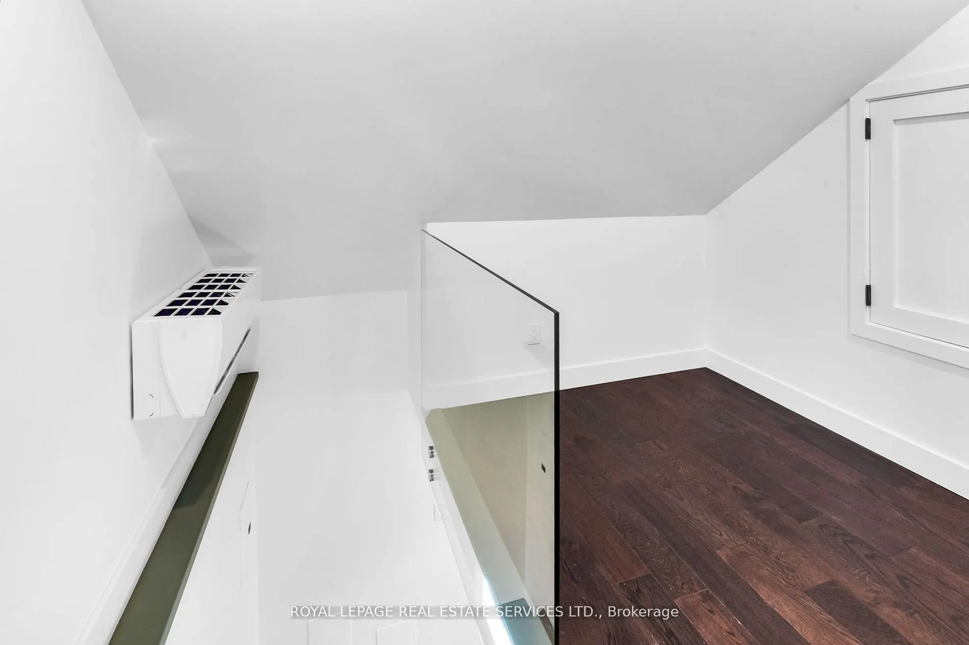 223 Blythwood Road, #Coach