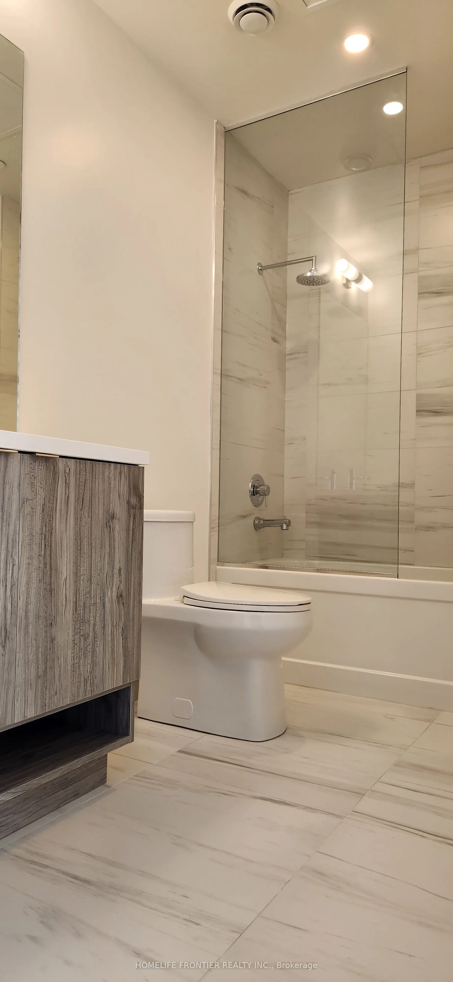 138 Downes Street, #3209