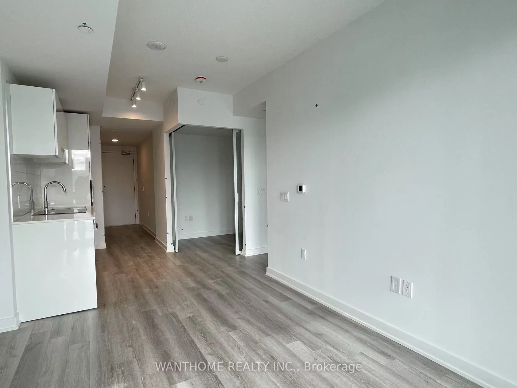 230 Simcoe Street, #3216