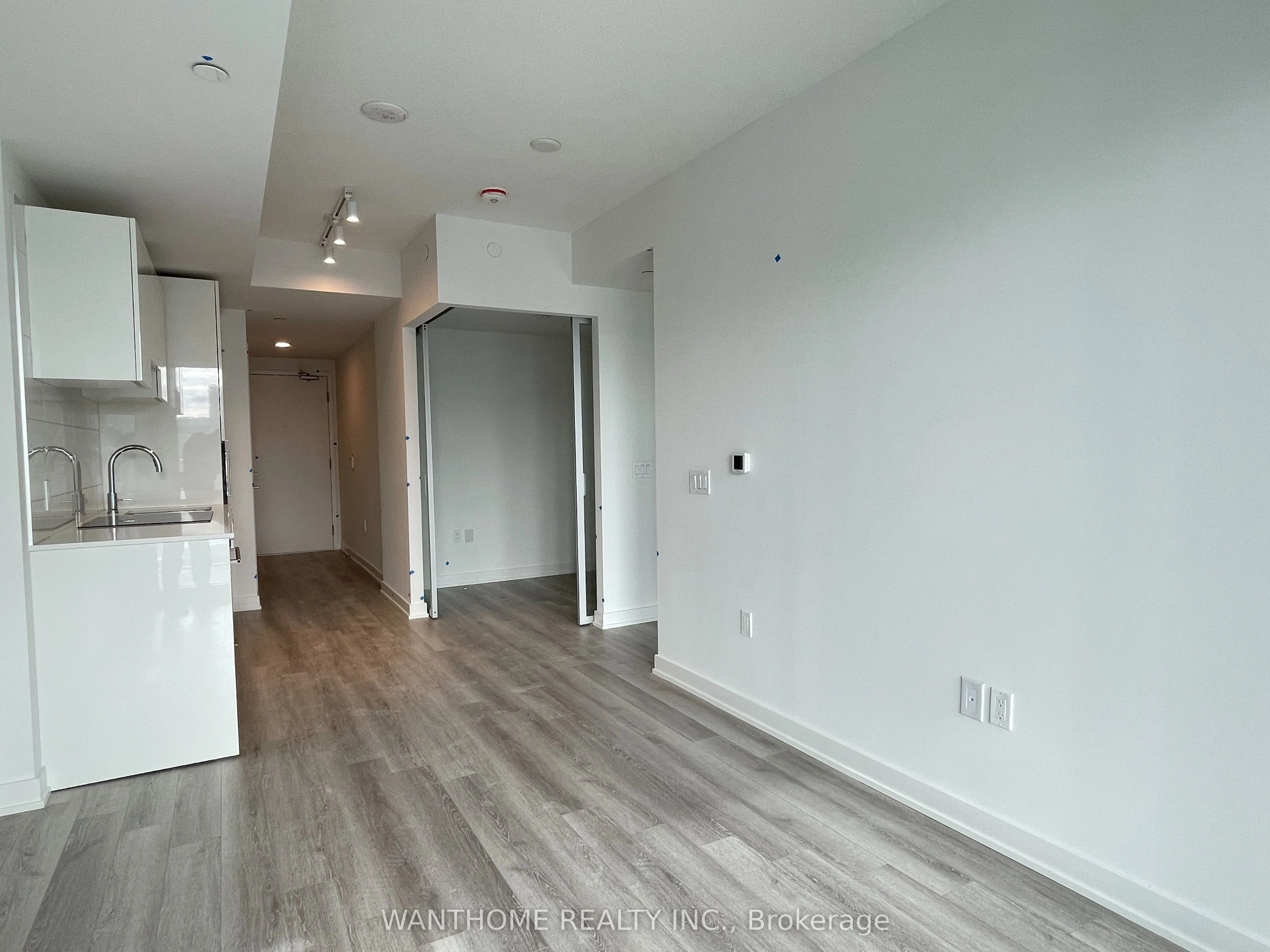 230 Simcoe Street, #3216