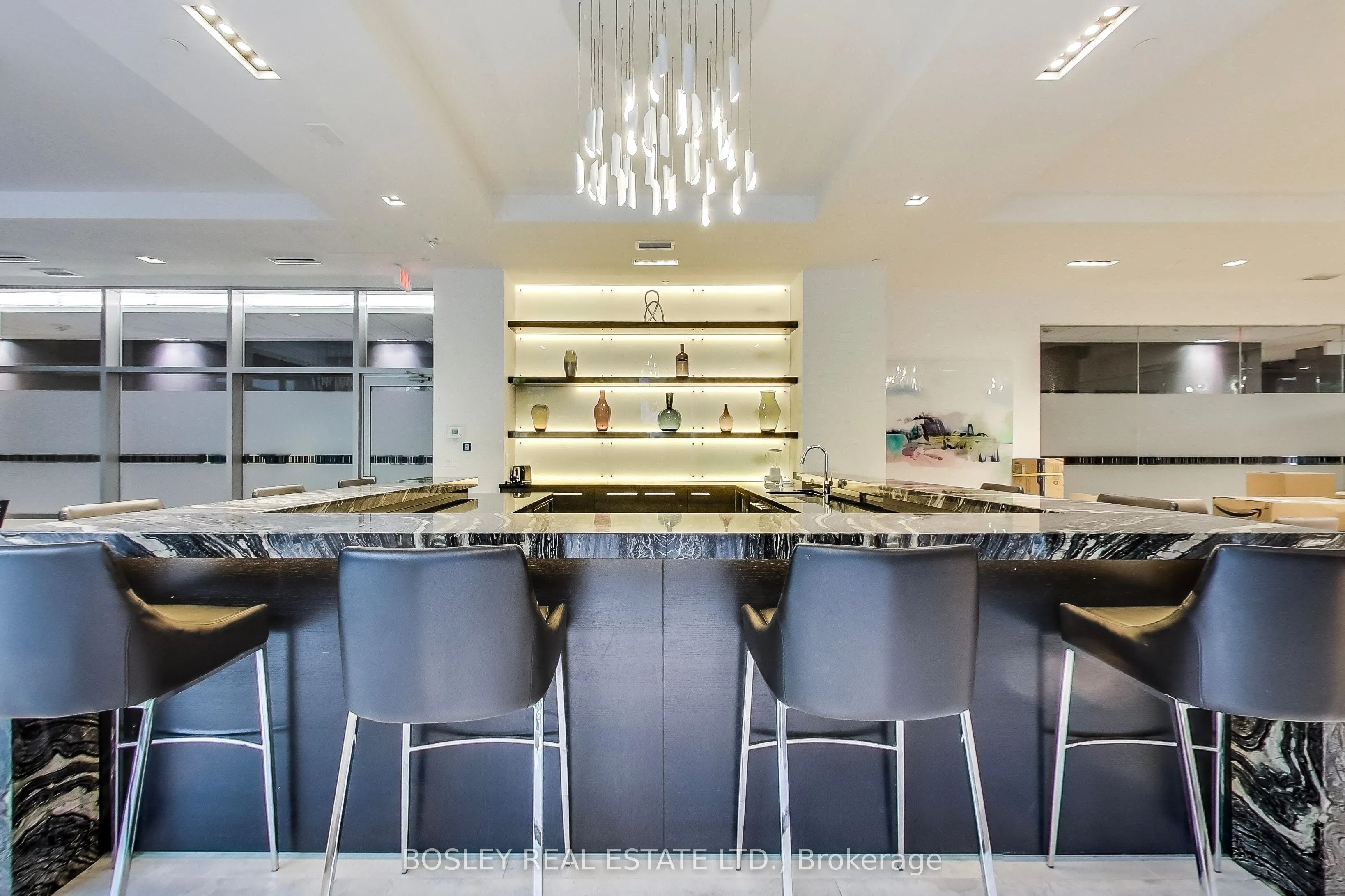 525 Adelaide Street W, #311