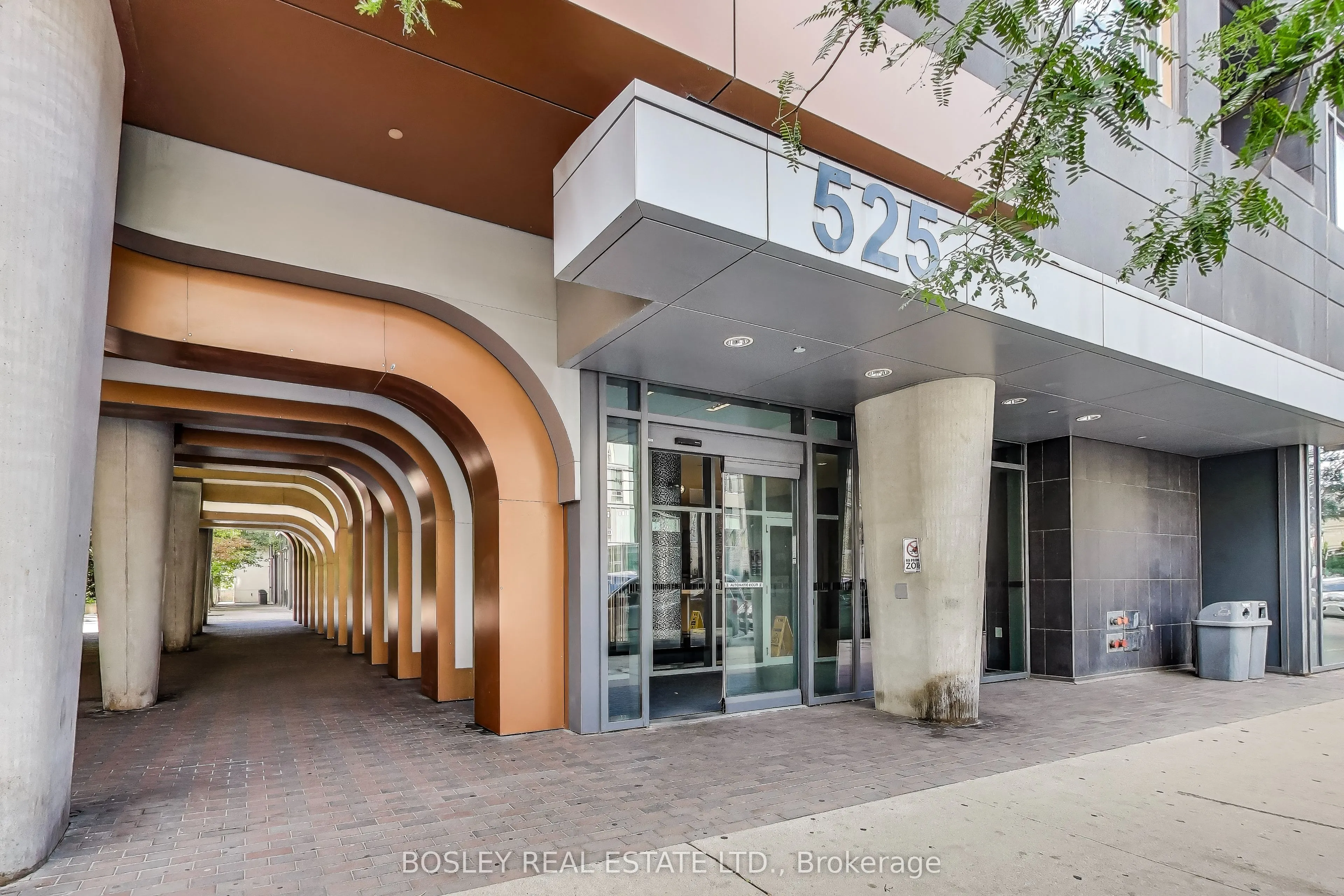 525 Adelaide Street W, #311