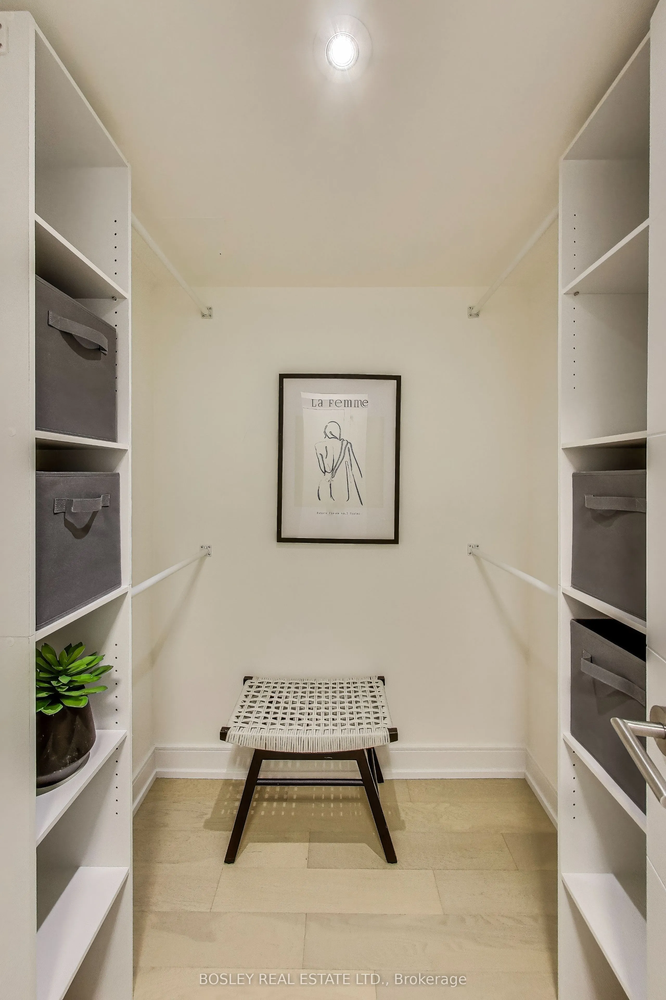 525 Adelaide Street W, #311