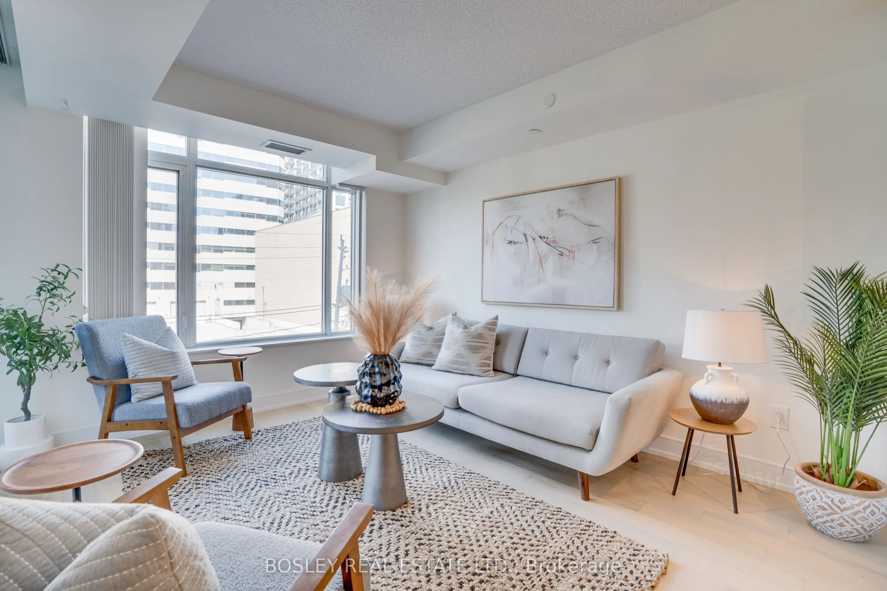 525 Adelaide Street W, #311
