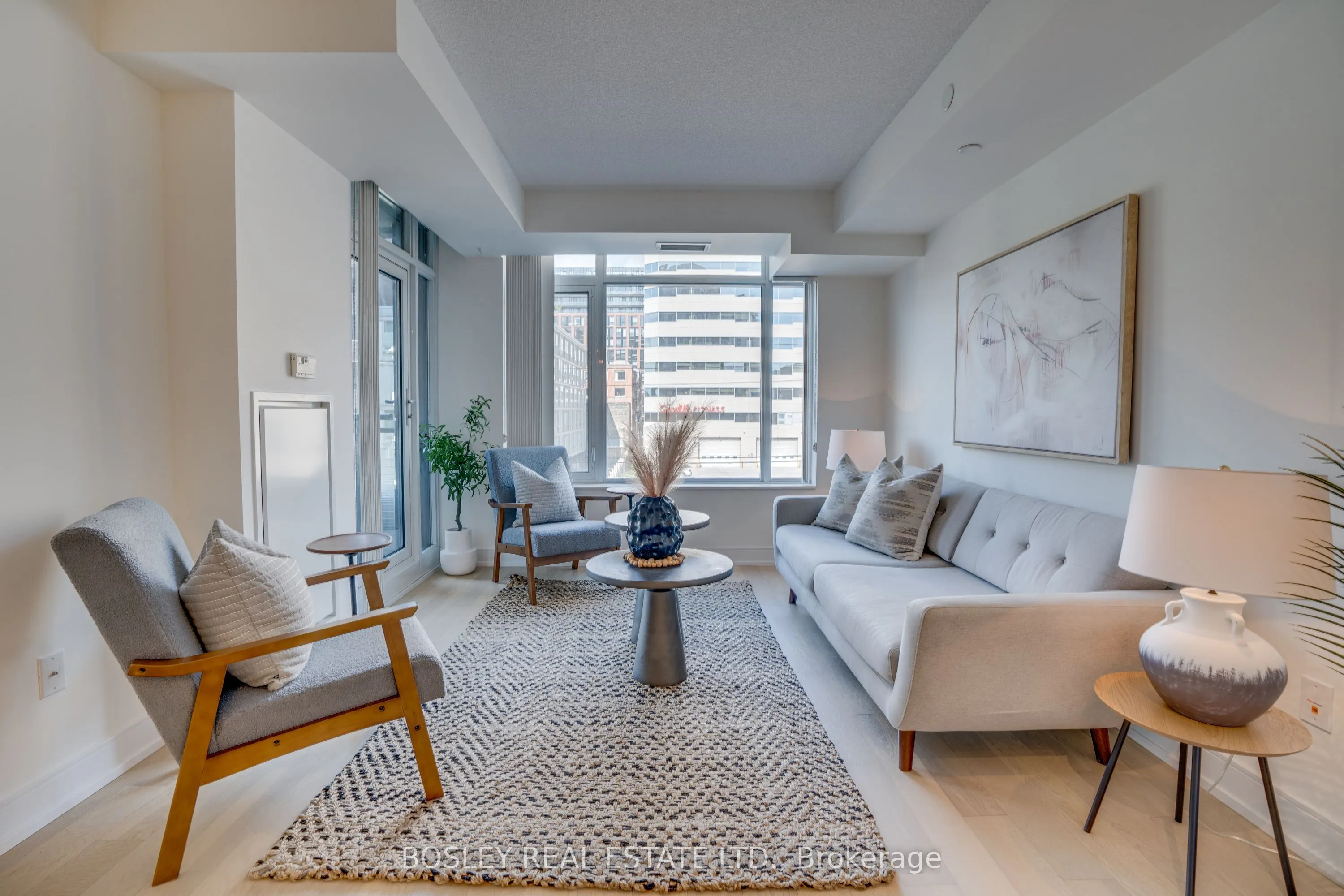 525 Adelaide Street W, #311