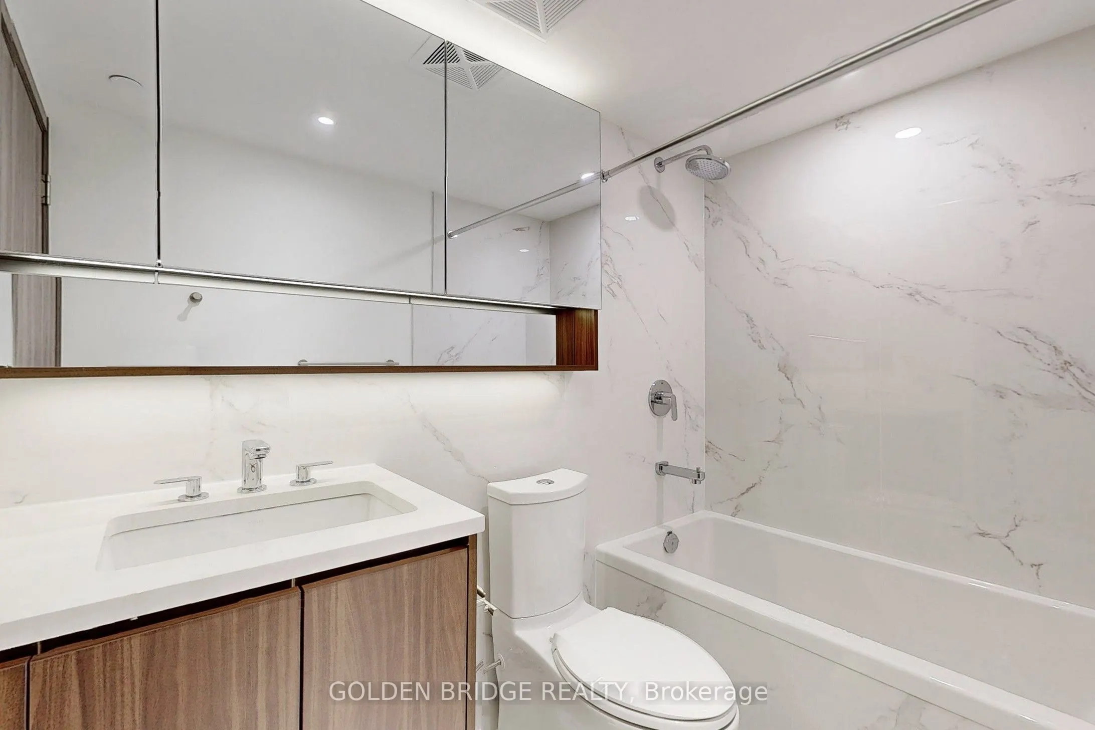 38 Widmer Street, #3811