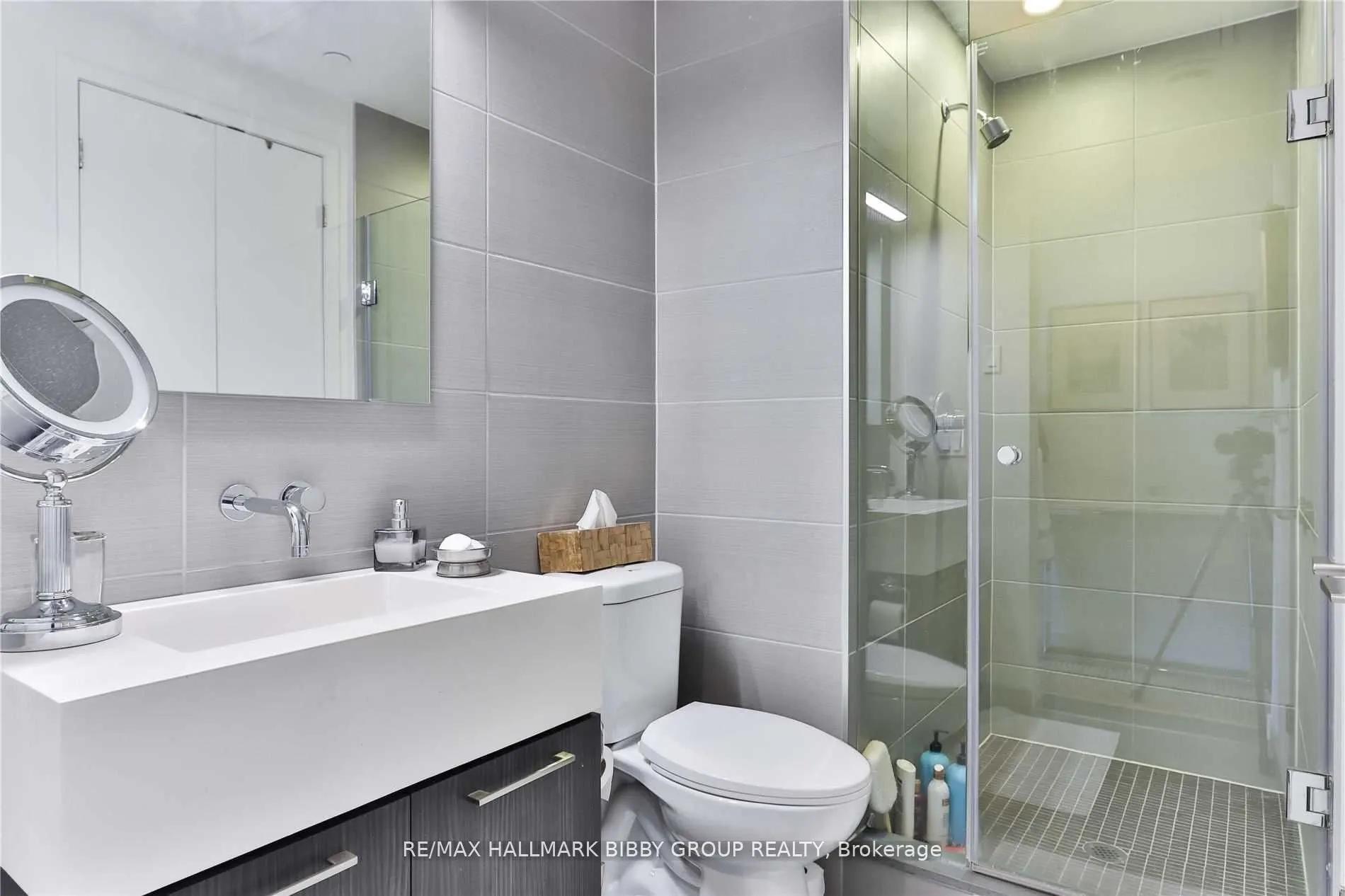 461 Adelaide Street W, #914
